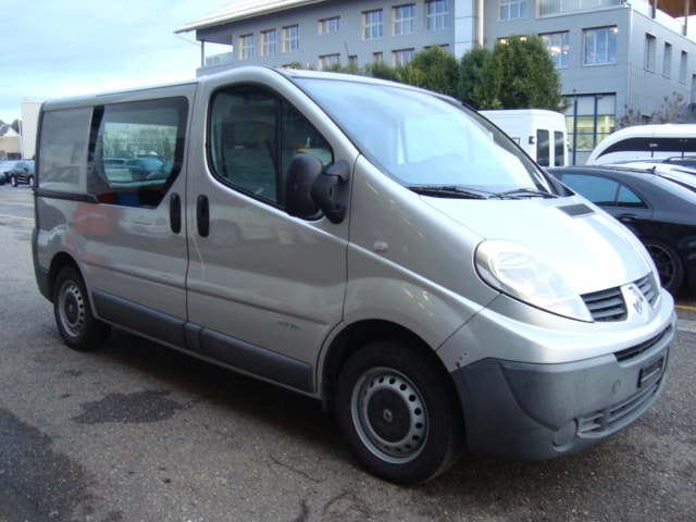 RENAULT Trafic 2.0 dCi 115 2.9t L1H1-image-2