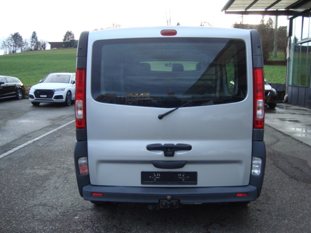 RENAULT Trafic 2.0 dCi 115 2.9t L1H1-image-3