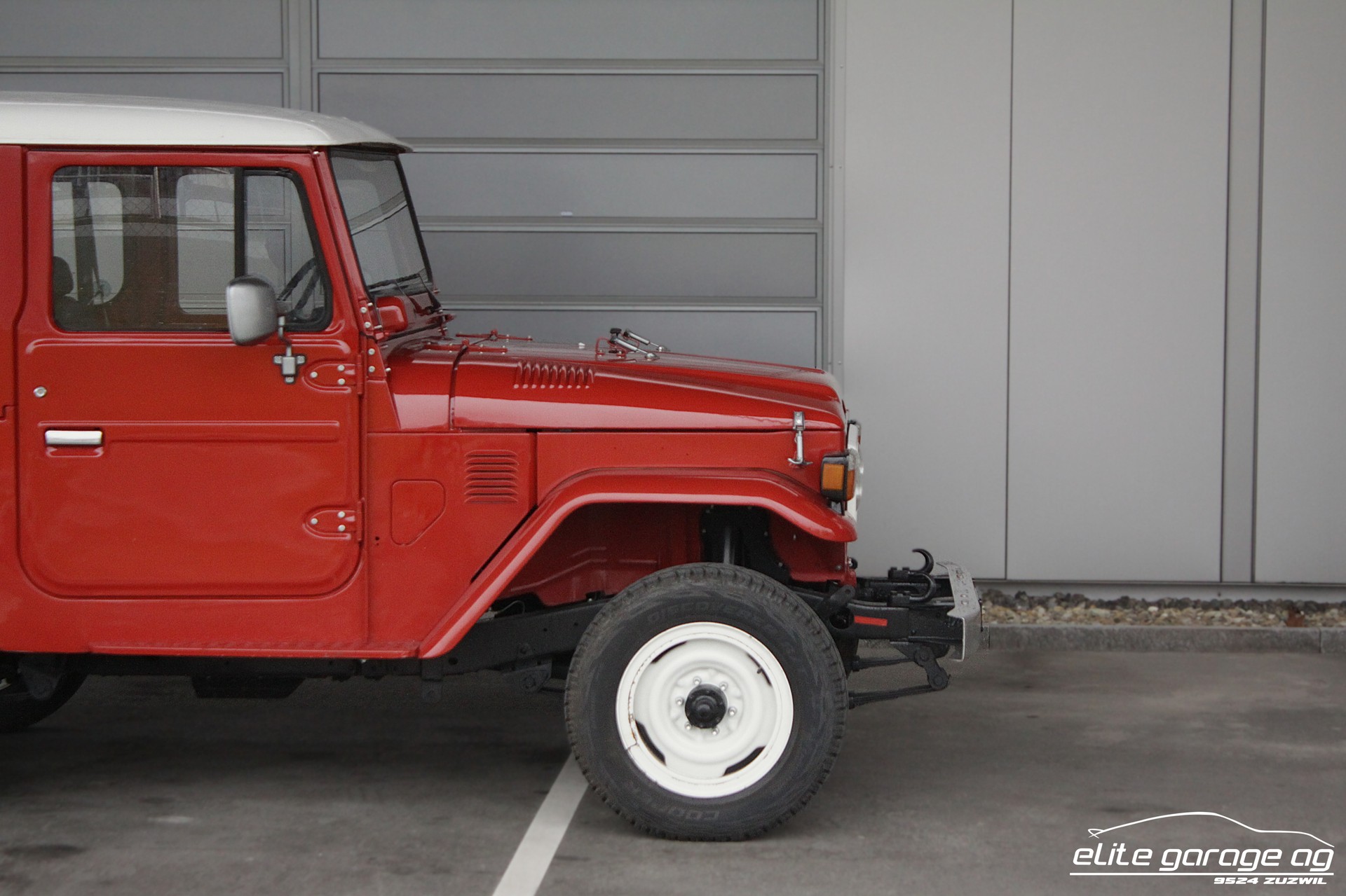TOYOTA Land Cruiser FJ40-image-9
