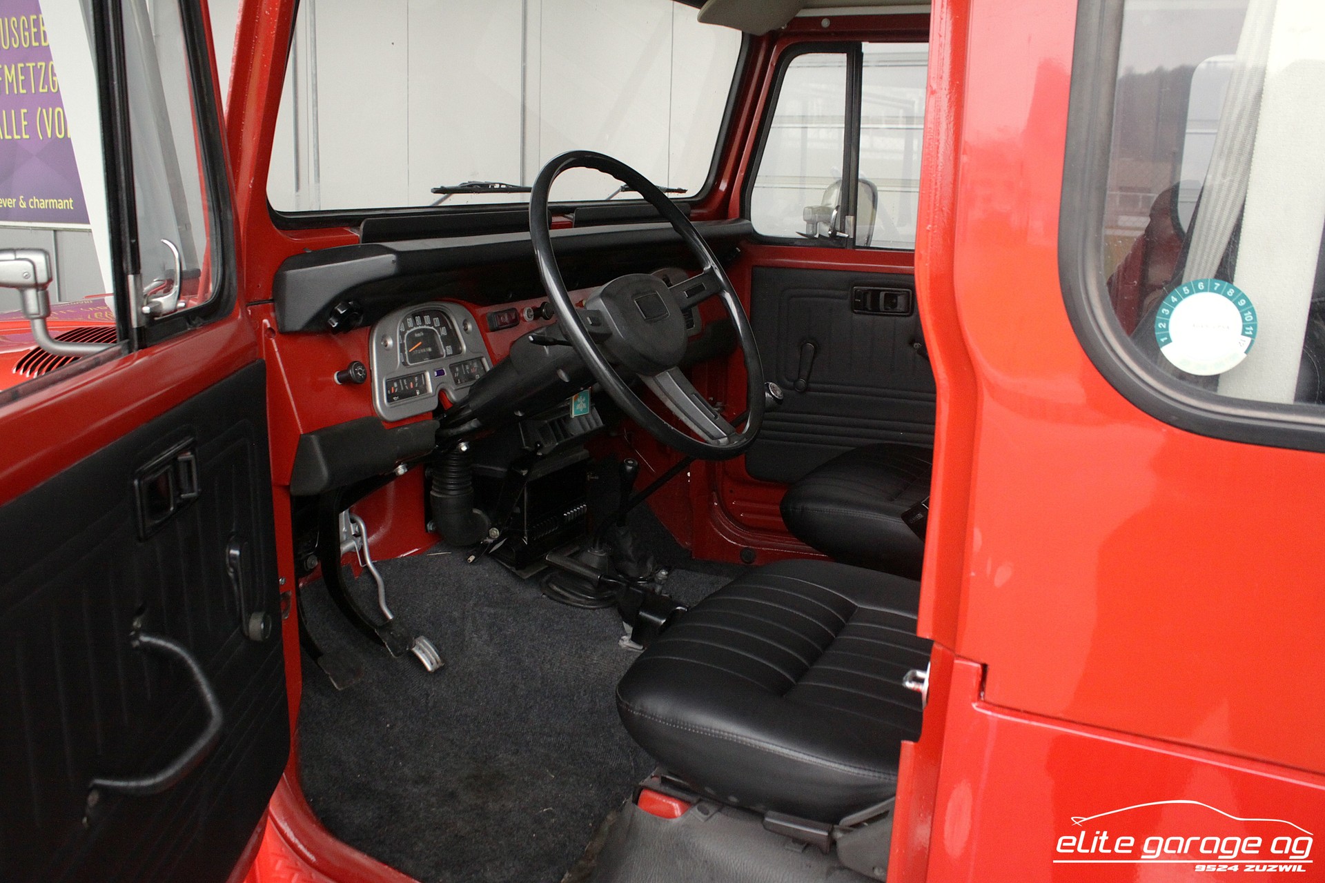 TOYOTA Land Cruiser FJ40-image-12