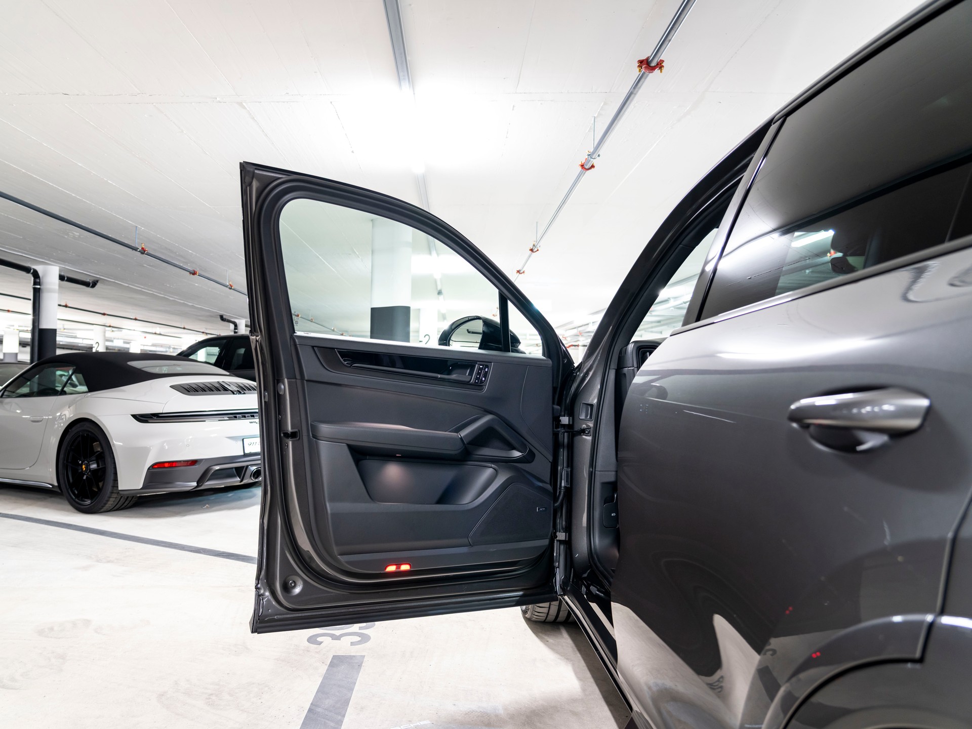 PORSCHE Cayenne Black Edition Tiptronic-image-20