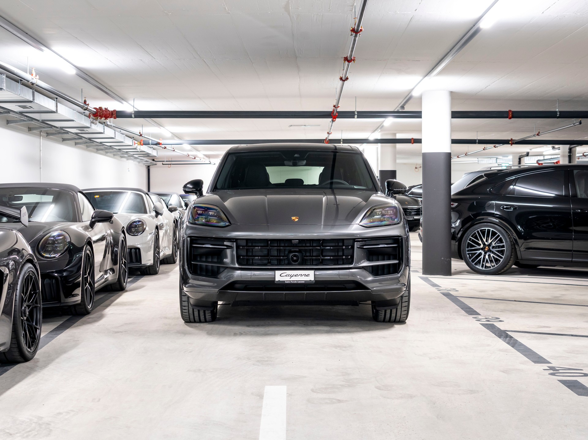 PORSCHE Cayenne Black Edition Tiptronic-showroom-element-3