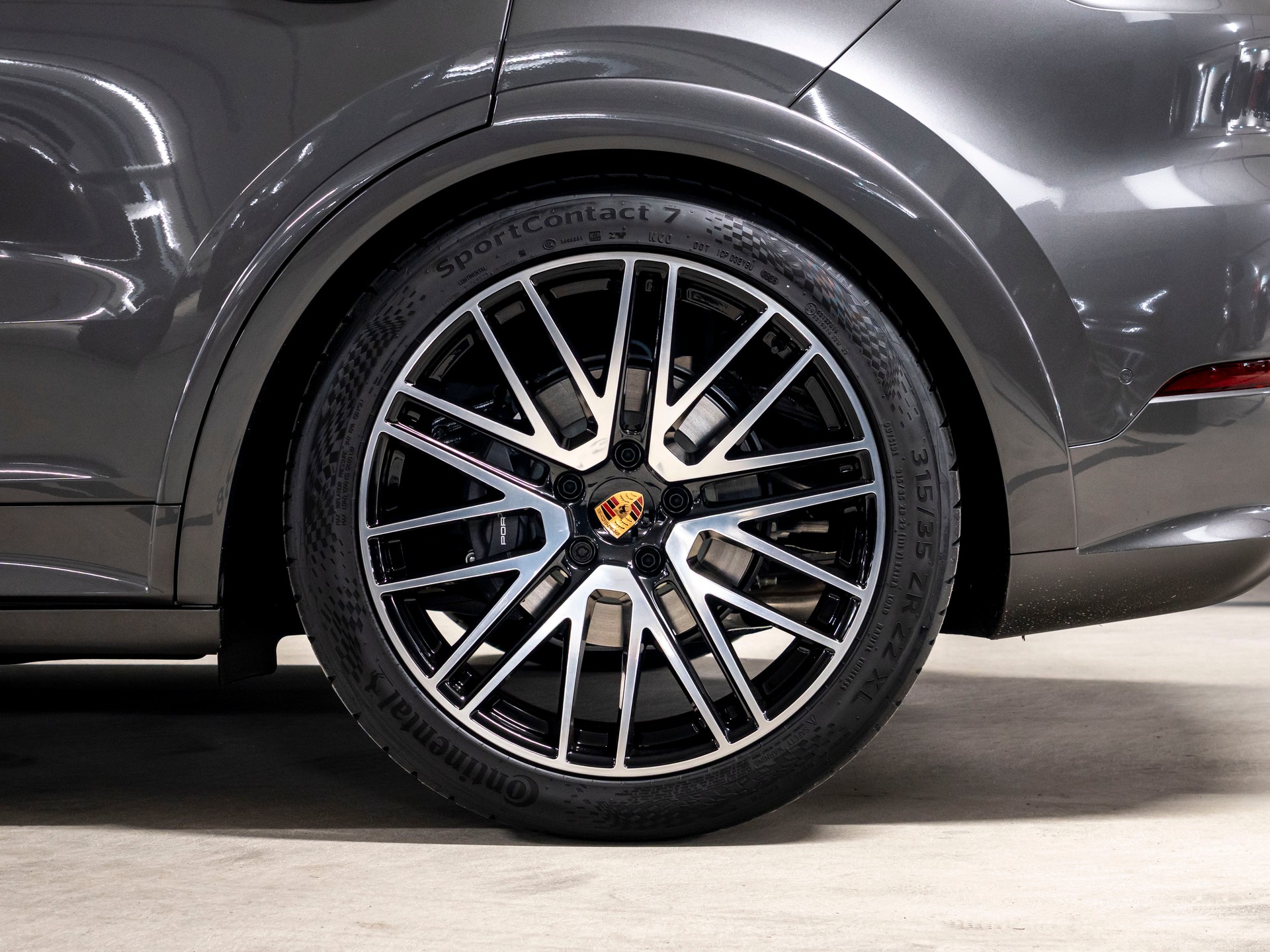 PORSCHE Cayenne Black Edition Tiptronic-image-10