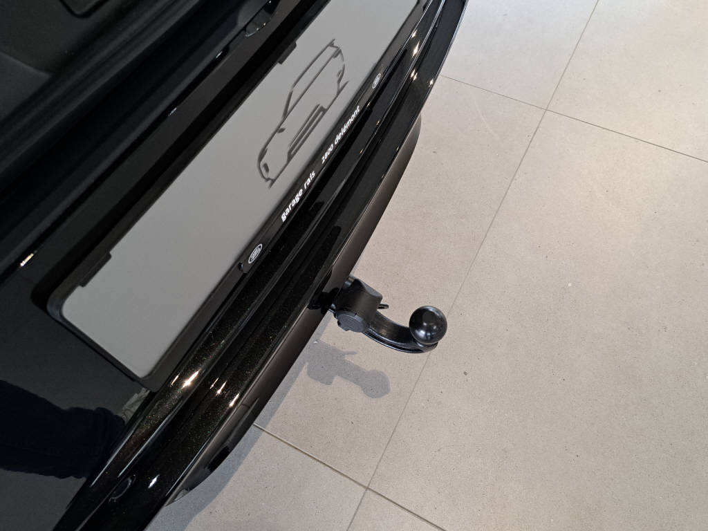 LAND ROVER Range Rover Sport 3.0 I6 P460e SE Dynamic-image-12