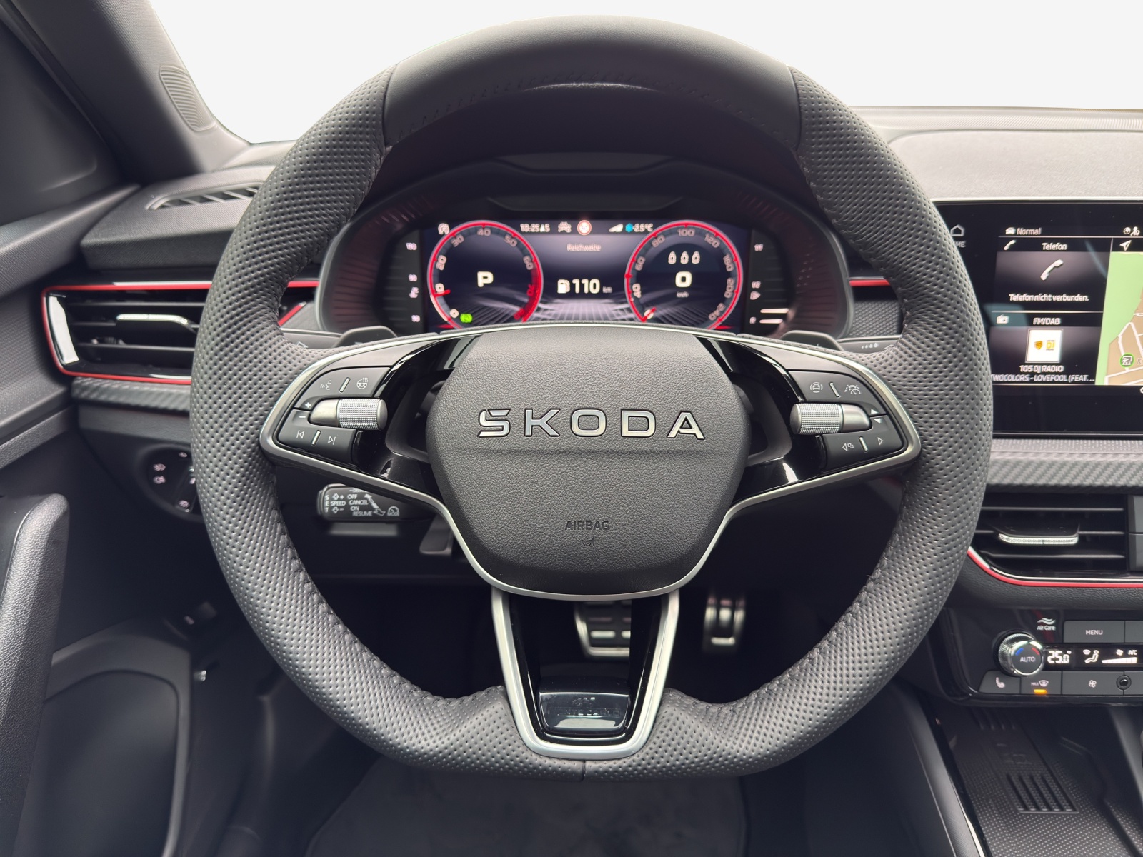 SKODA Kamiq 1.5 TSI Monte Carlo DSG-image-9