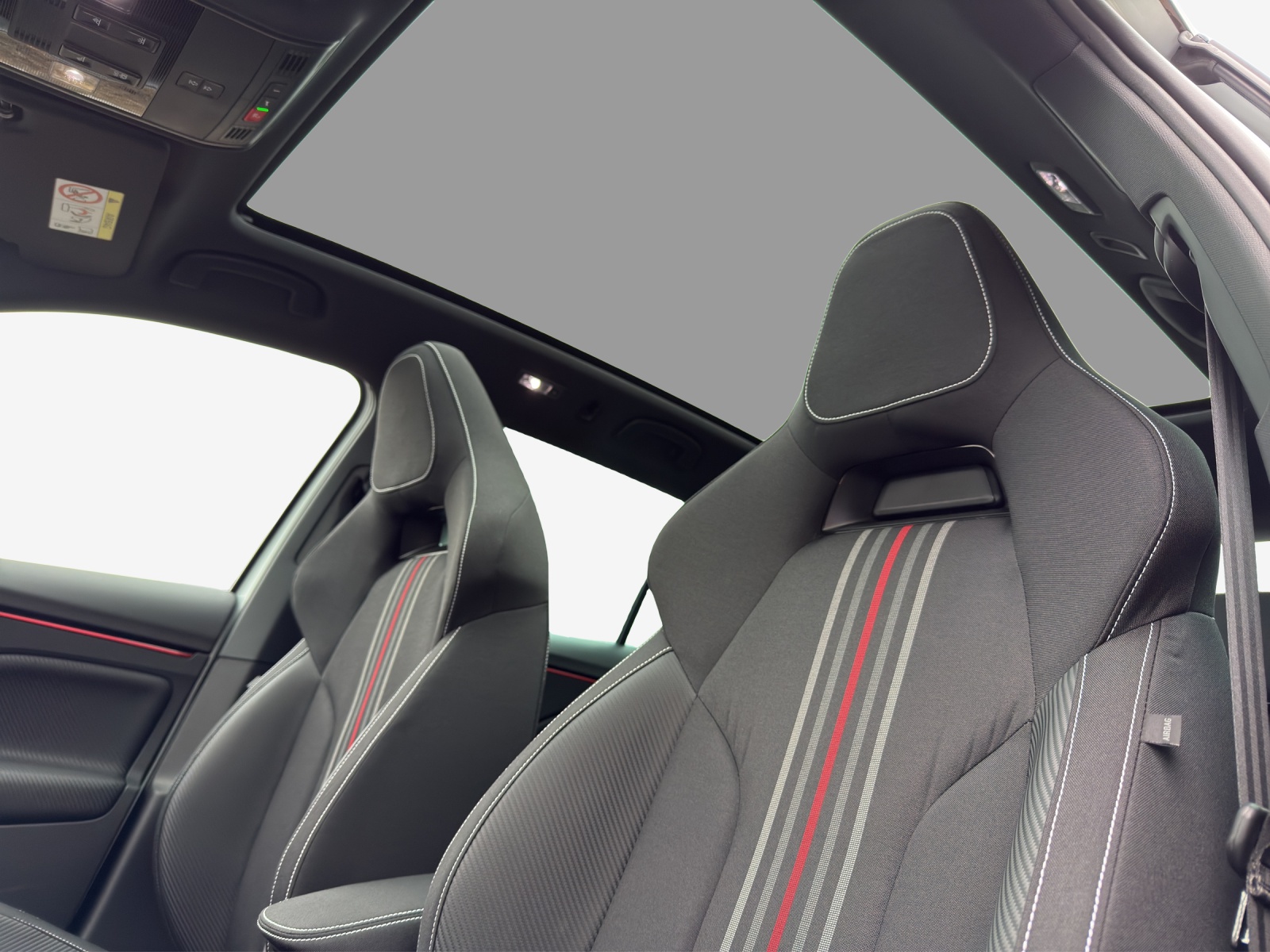 SKODA Kamiq 1.5 TSI Monte Carlo DSG-image-14