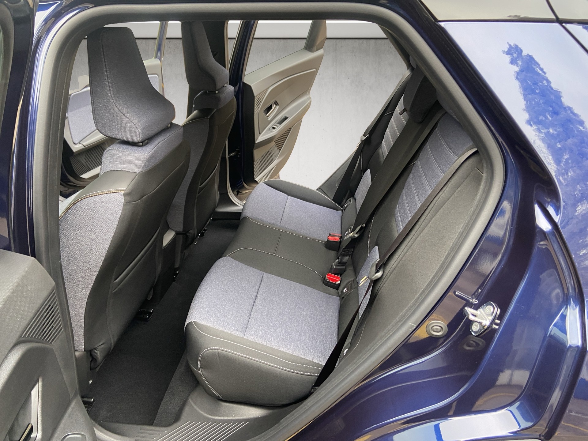 RENAULT R5 E-Tech Comfort Range 52 kWh Techno-image-9