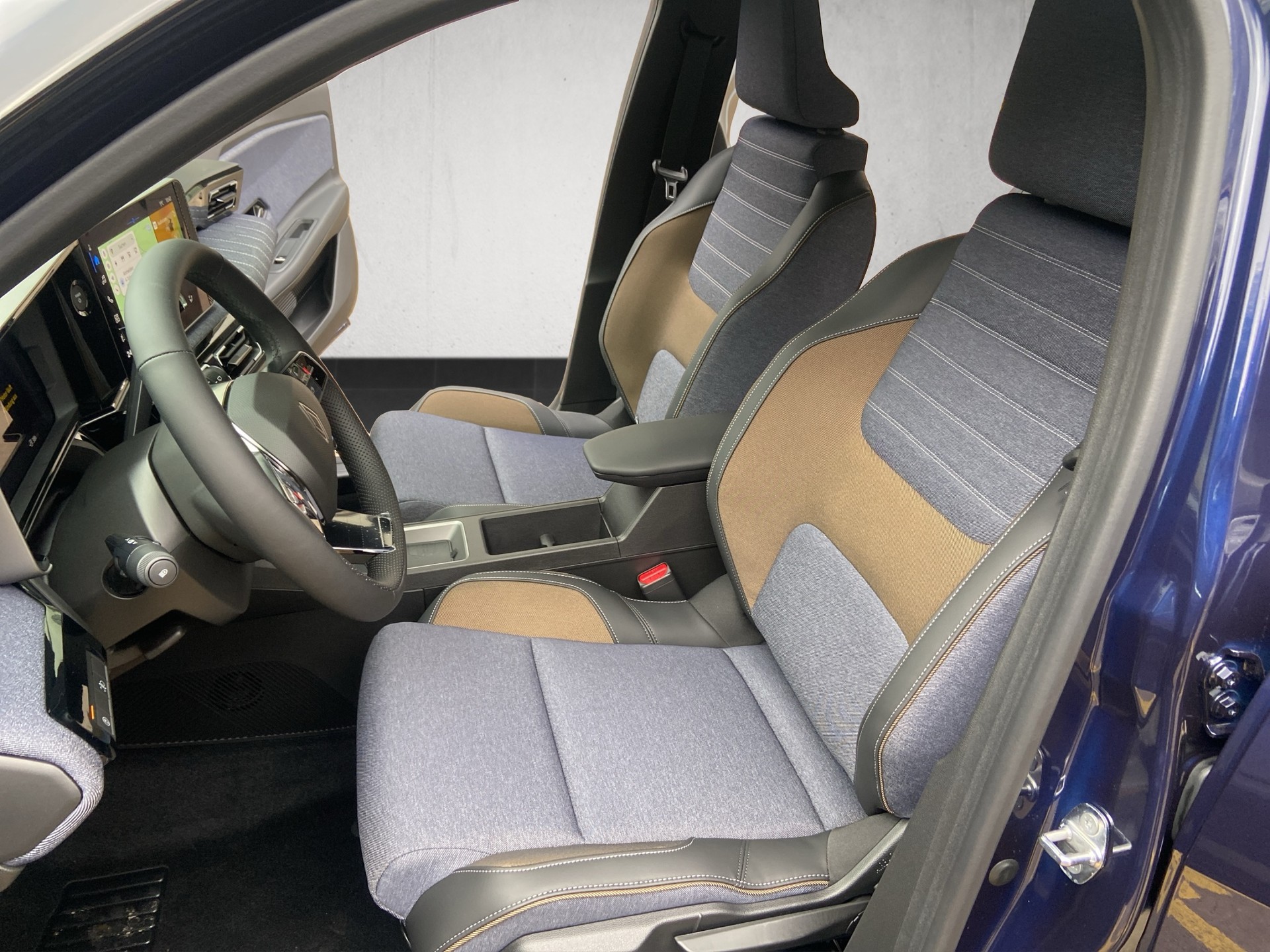 RENAULT R5 E-Tech Comfort Range 52 kWh Techno-image-7