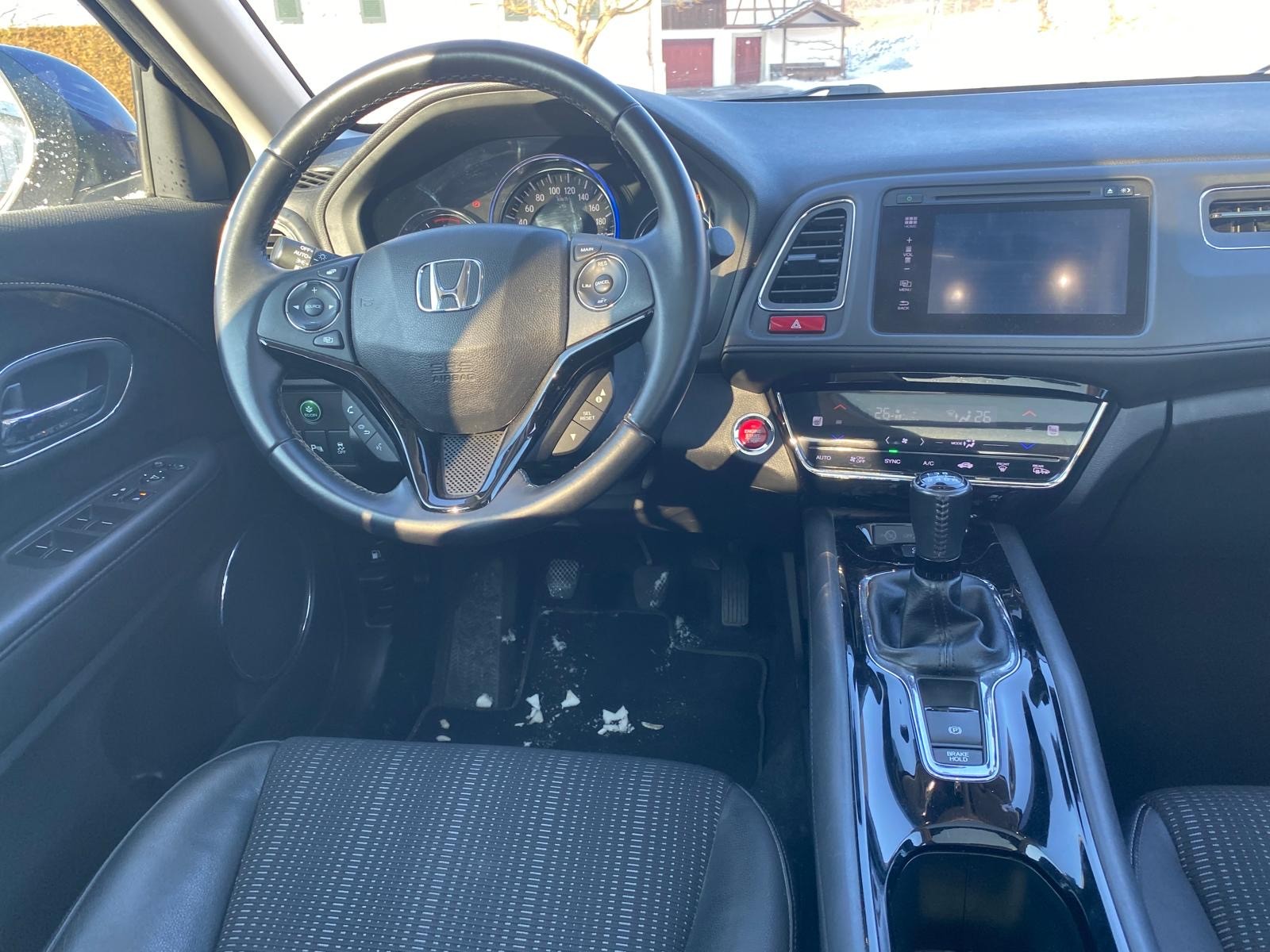HONDA HR-V 1.6i-DTEC Executive-image-6