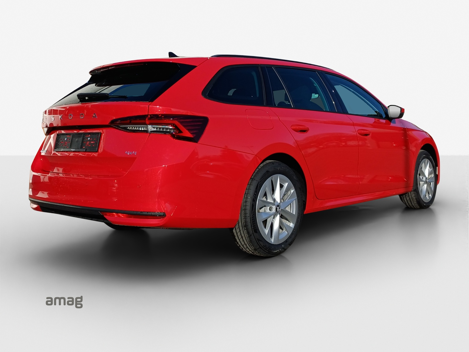 SKODA Octavia Combi 2.0 TSI DSG Selection 4x4-image-4