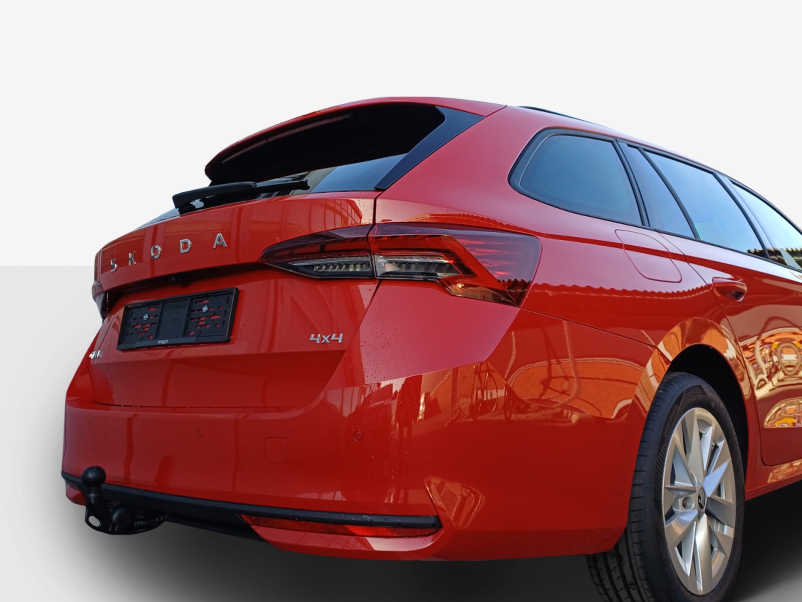 SKODA Octavia Combi 2.0 TSI DSG Selection 4x4-image-13