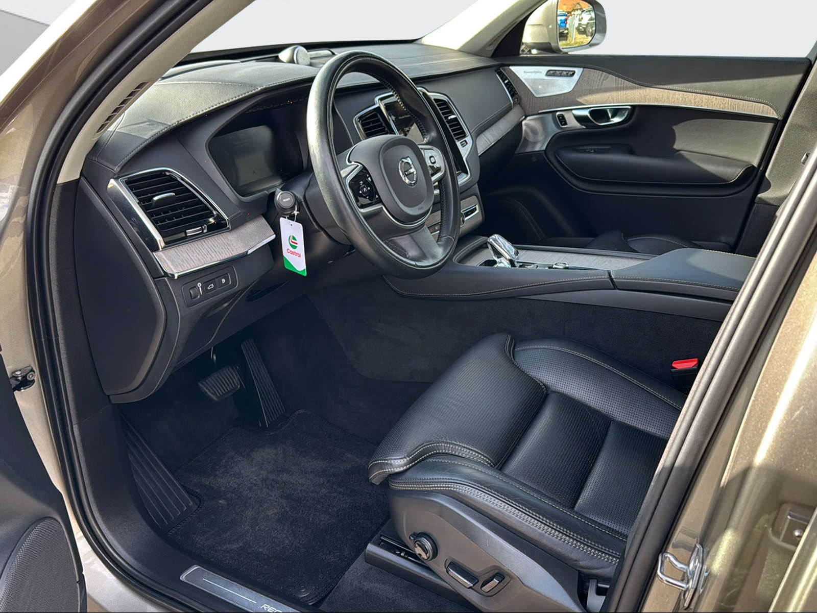 VOLVO XC90 2.0 T8 TE Inscription 7P. eAWD-image-9