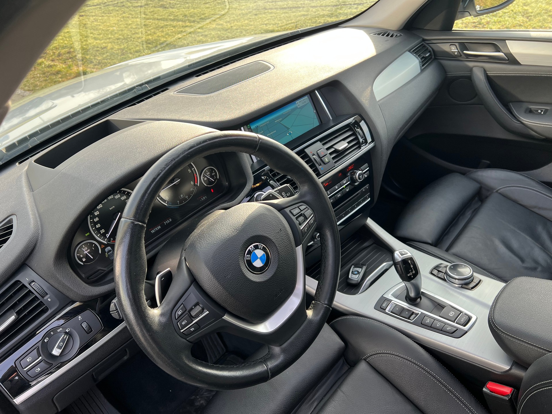BMW X3 xDrive 20d xLine Steptronic- 360°-Kamera-image-15