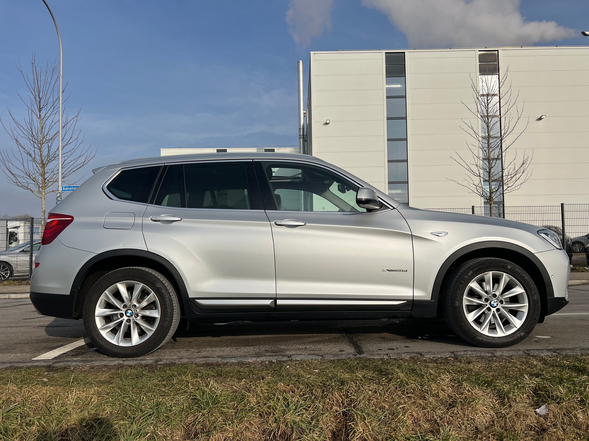 BMW X3 xDrive 20d xLine Steptronic- 360°-Kamera-image-13