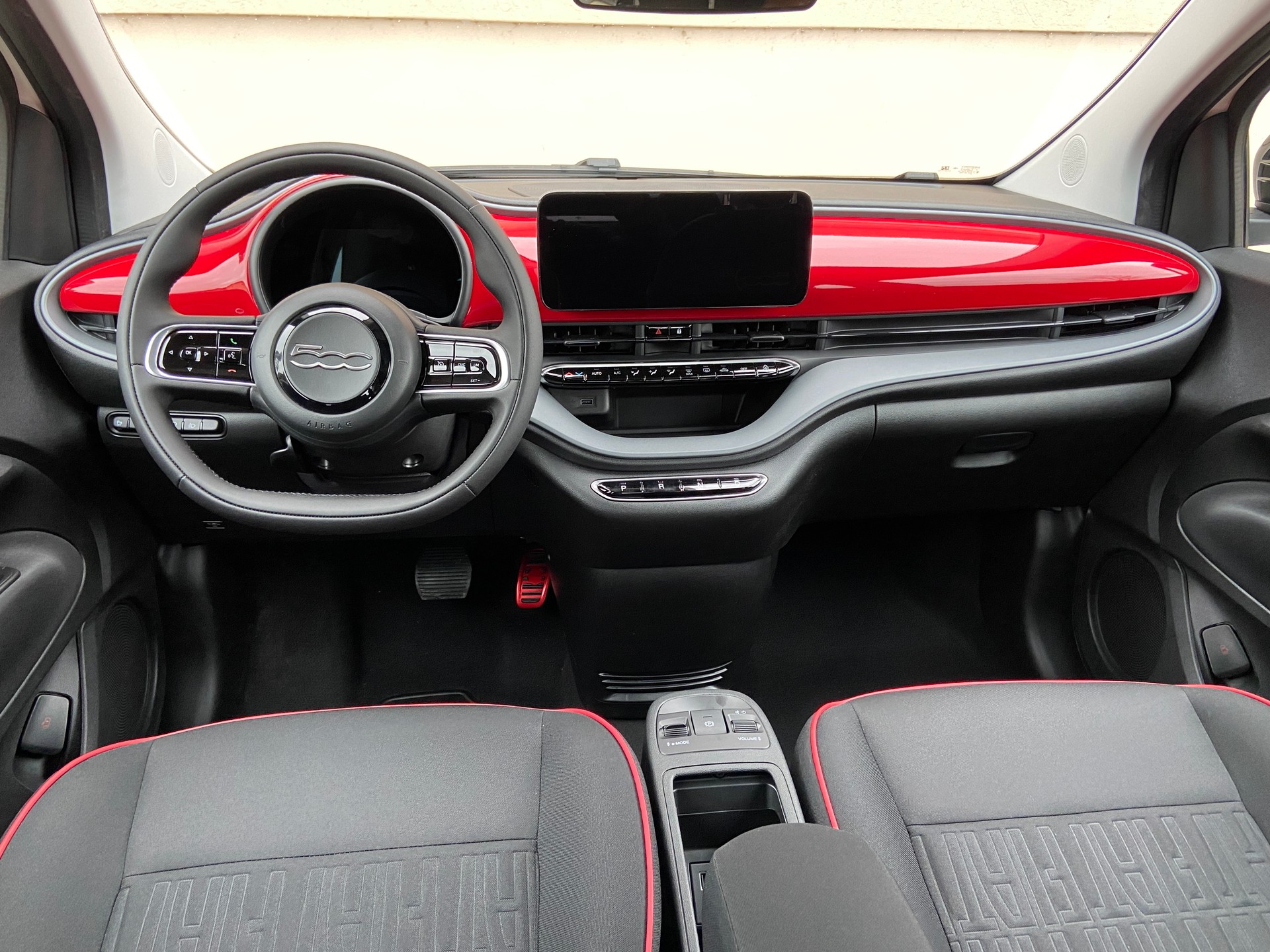 FIAT 500 C electric 87 kW Red-image-3