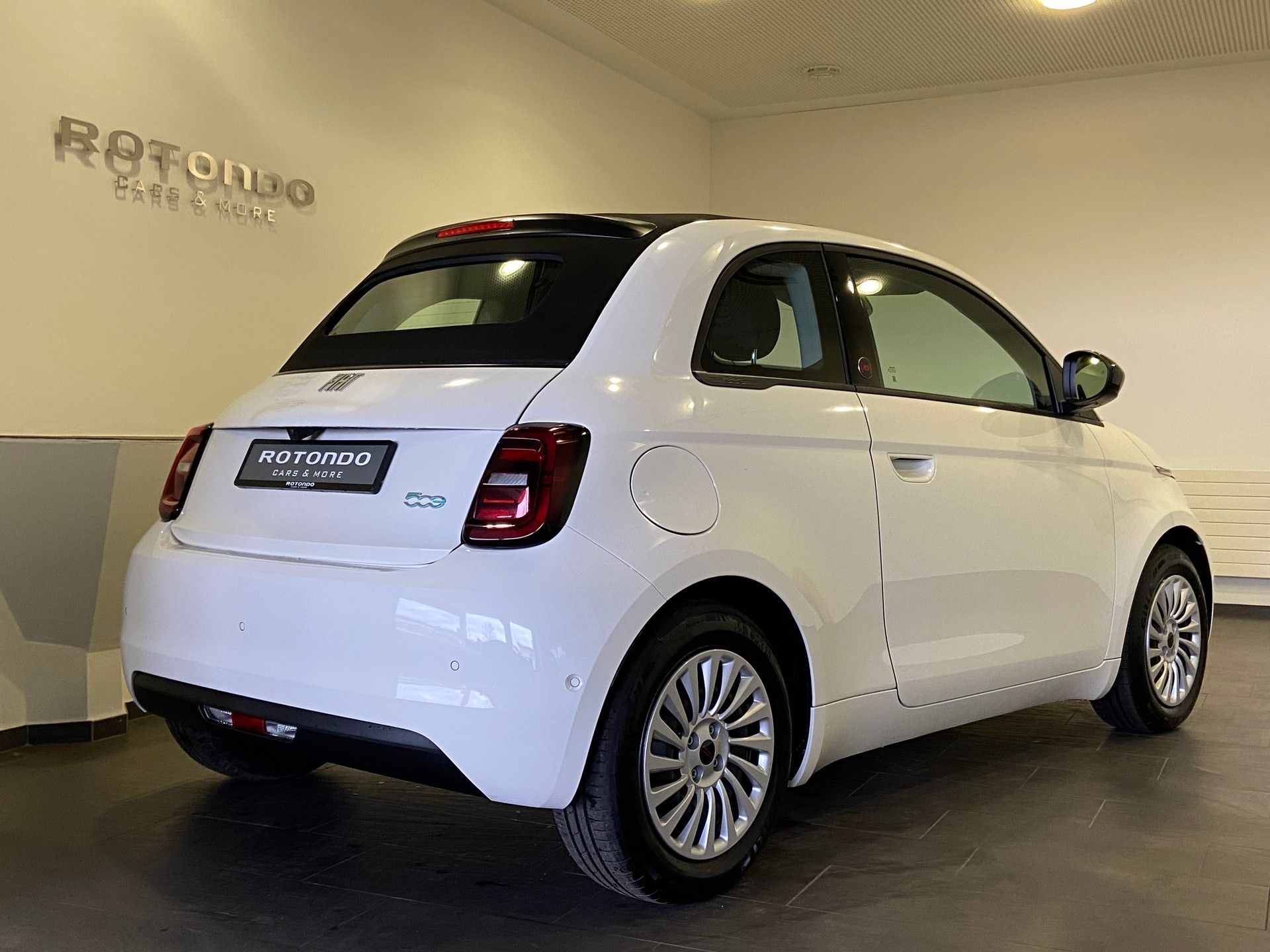 FIAT 500 C electric 87 kW Red-image-1