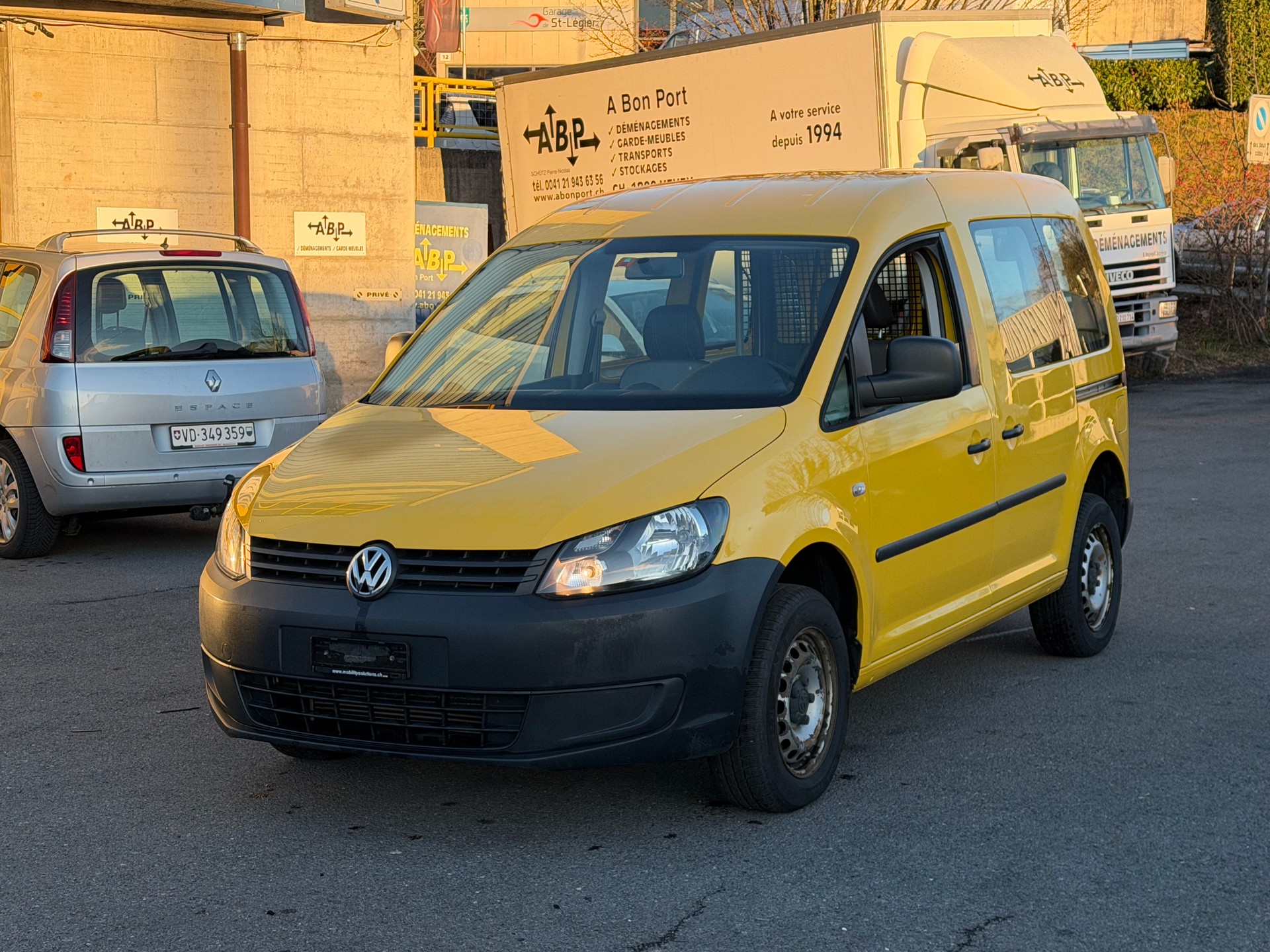 VW Caddy 4X4 2.0 diesel-image-0