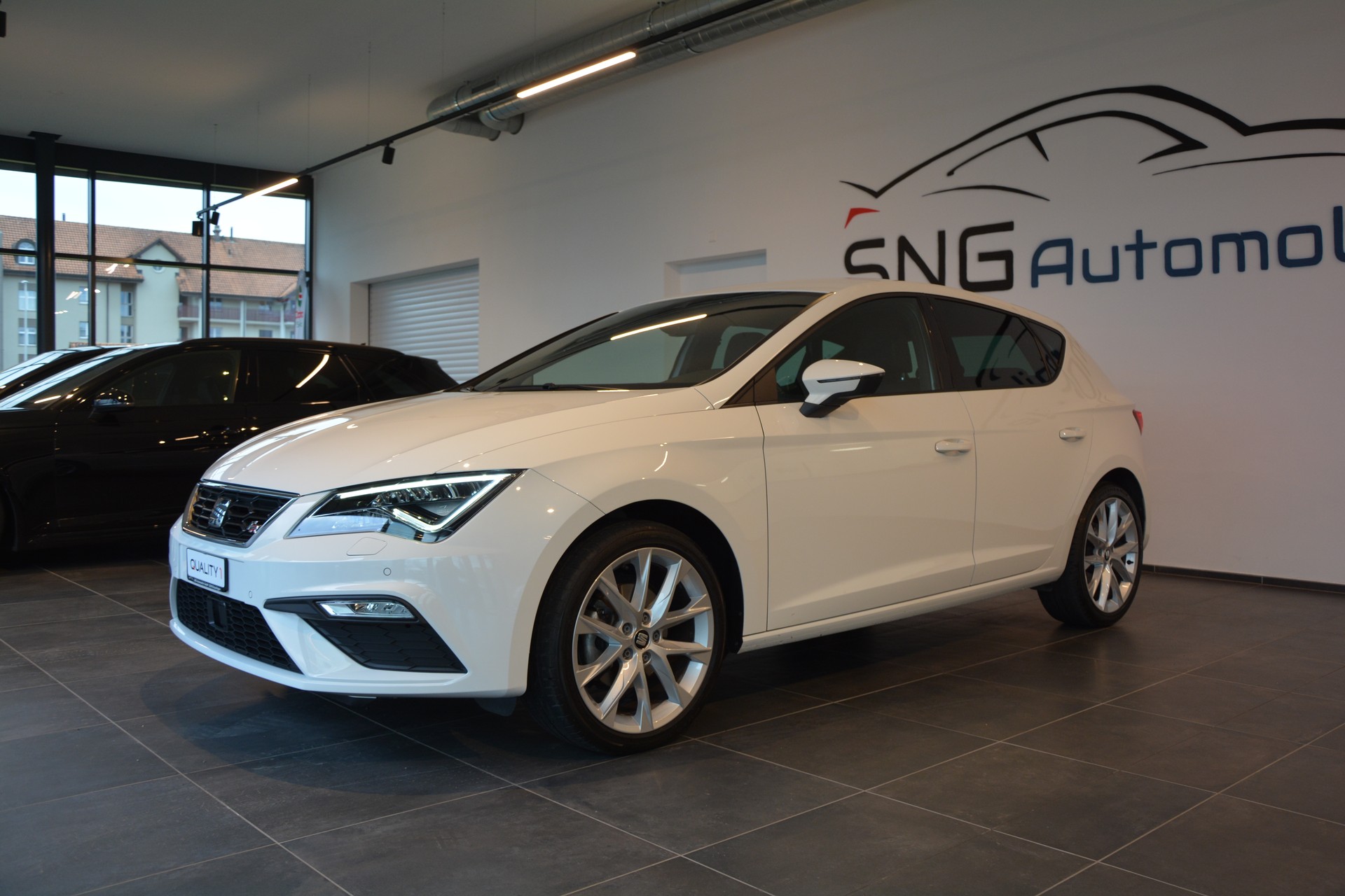 SEAT Leon 1.5 TGI FR DSG-image-1