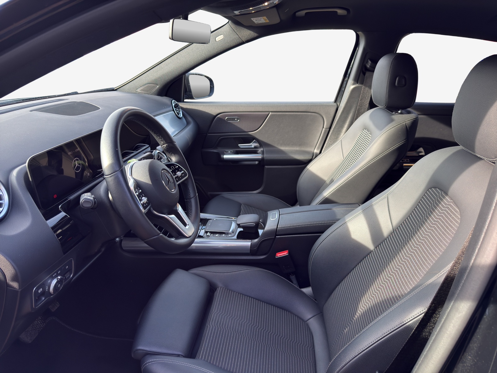 MERCEDES-BENZ GLA 250 4Matic Progressive 8G-DCT-image-7