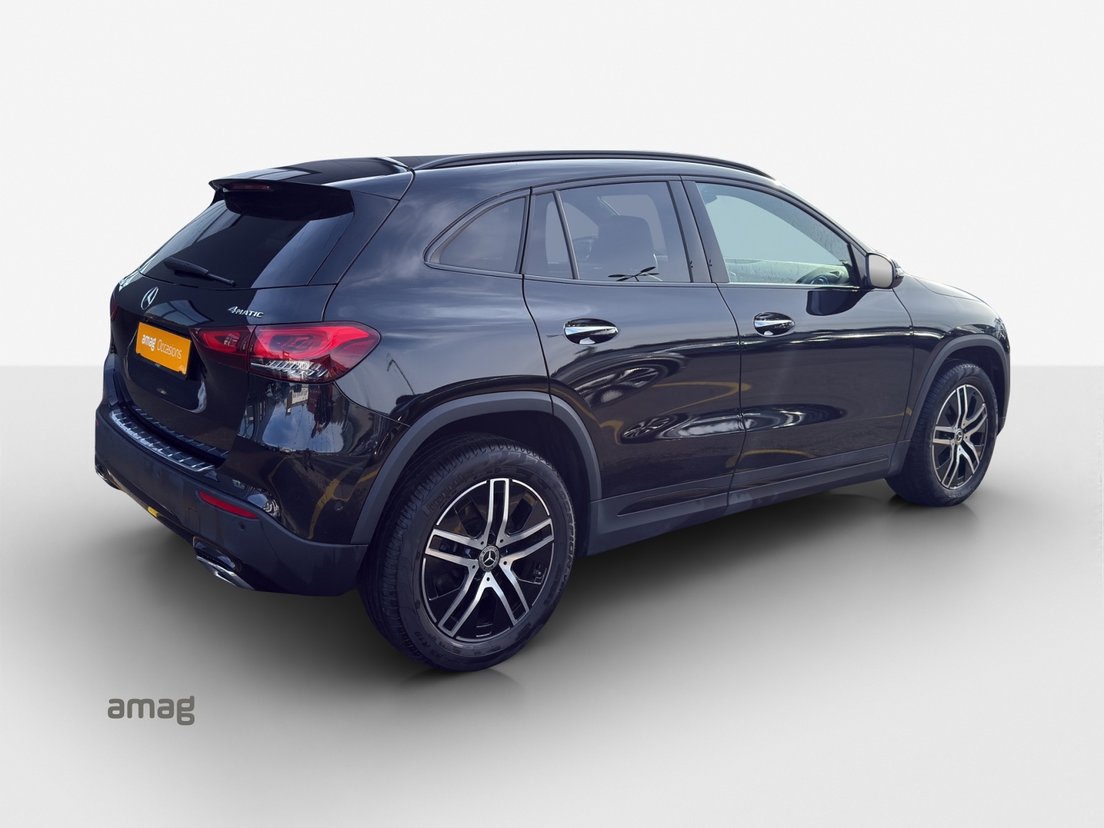 MERCEDES-BENZ GLA 250 4Matic Progressive 8G-DCT-image-4