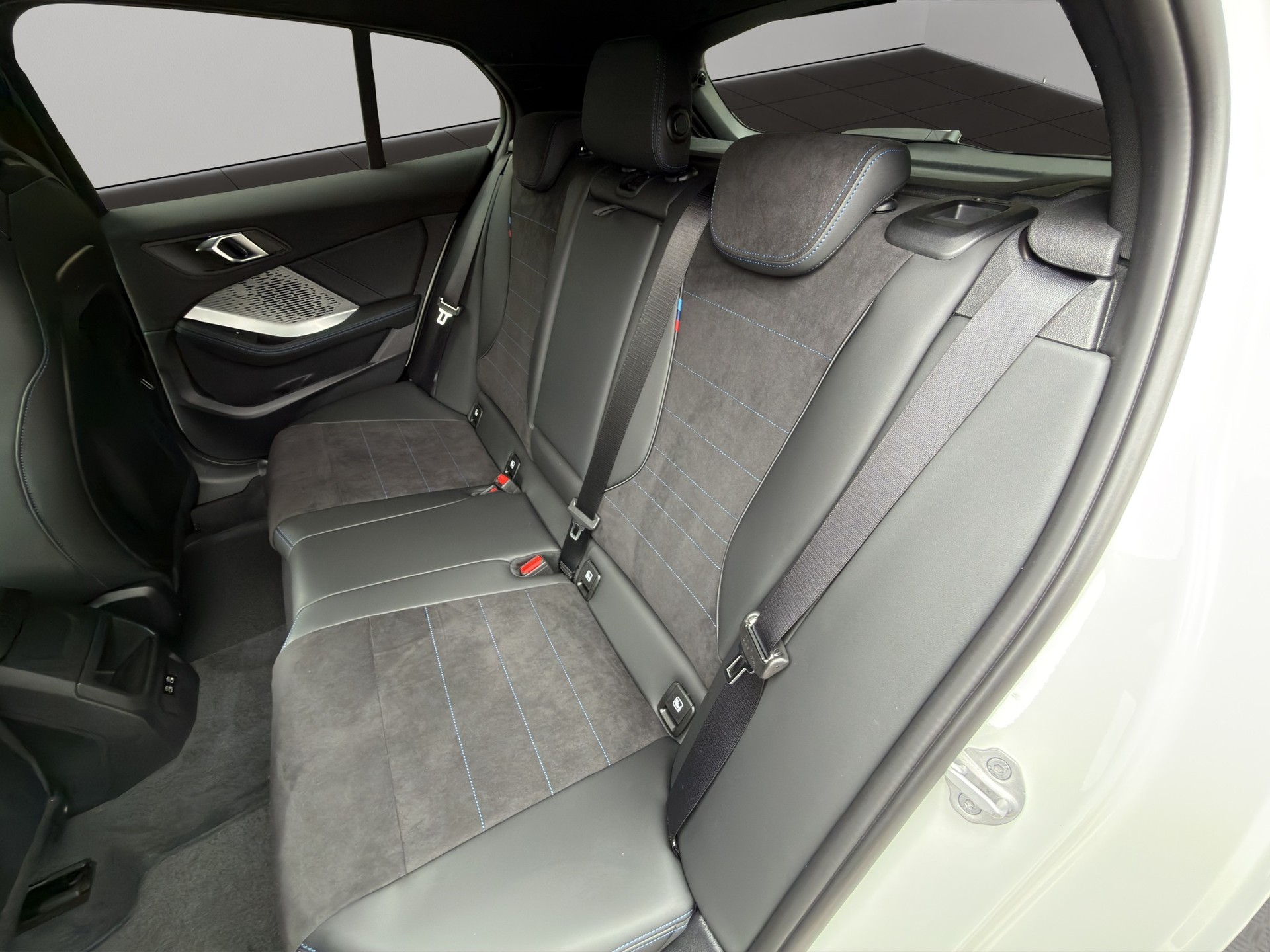 BMW 120 M Sport Steptronic-image-15