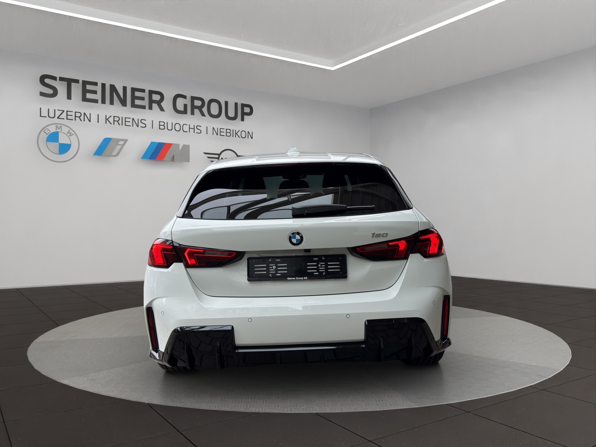 BMW 120 M Sport Steptronic-image-5