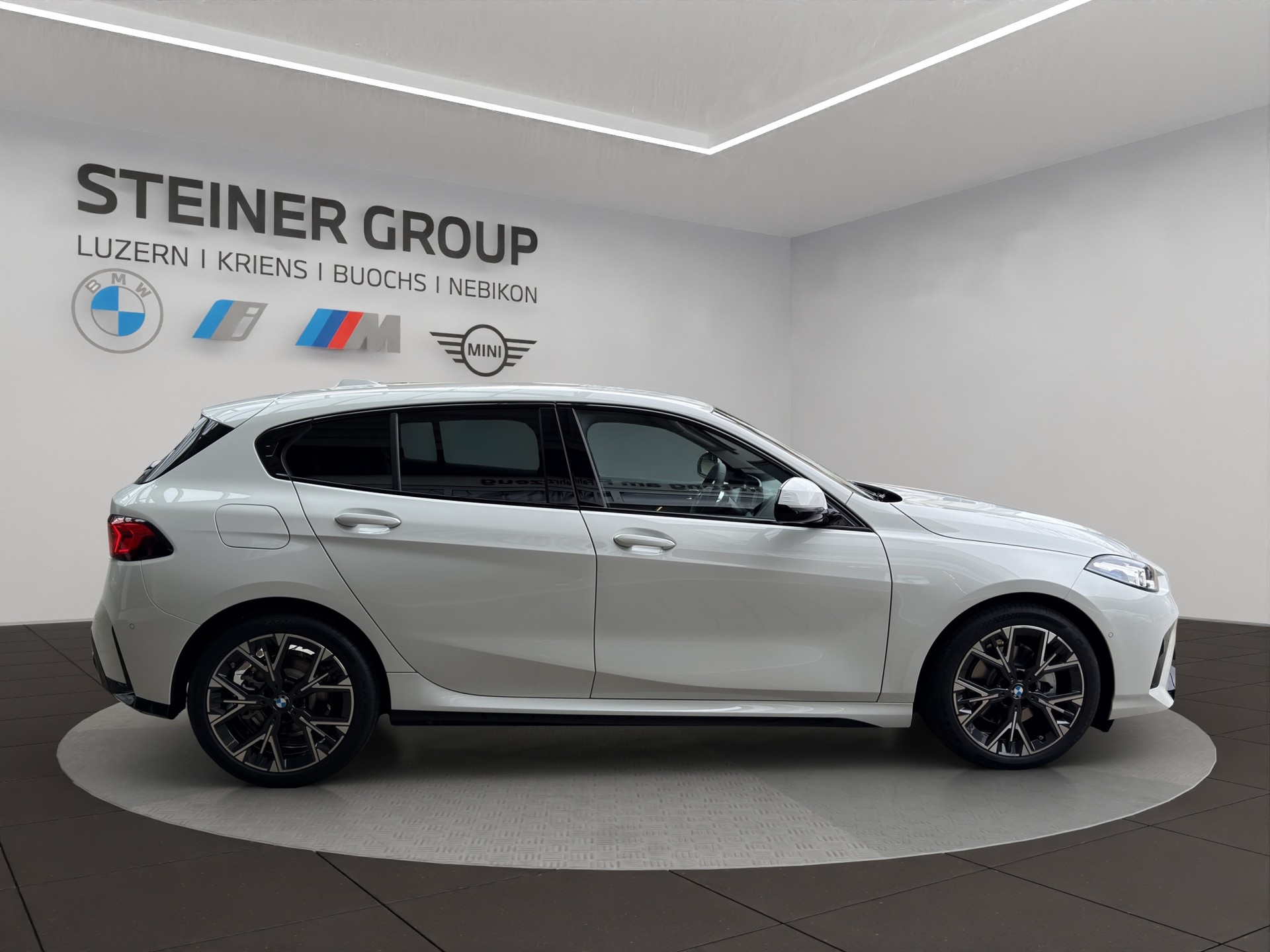BMW 120 M Sport Steptronic-image-3