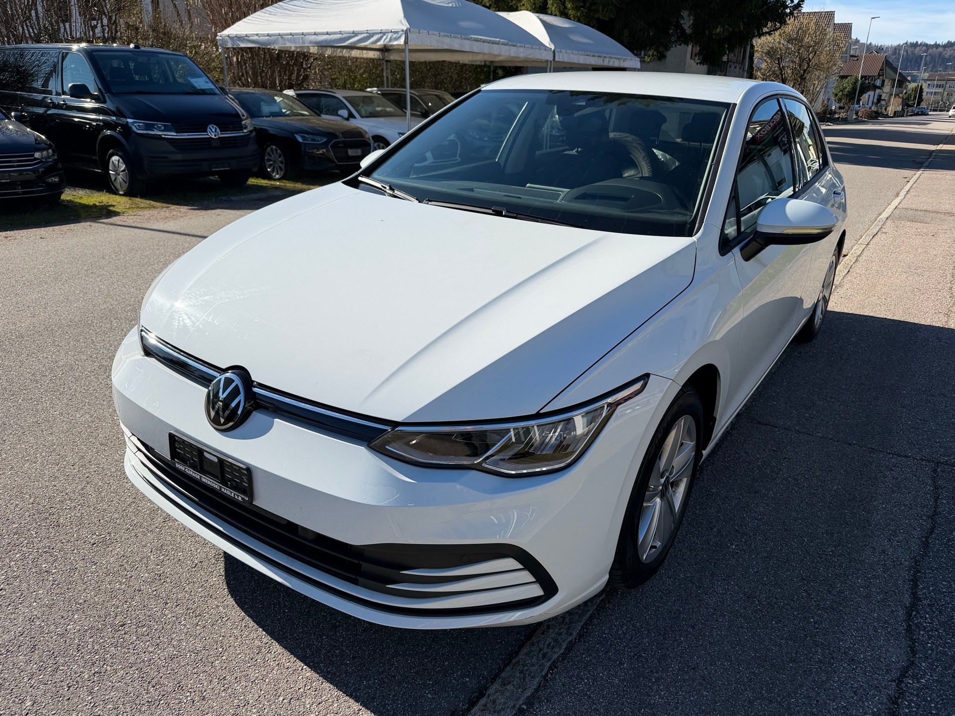 VW Golf 1.0 eTSI mHEV ACTLife DSG-image-2