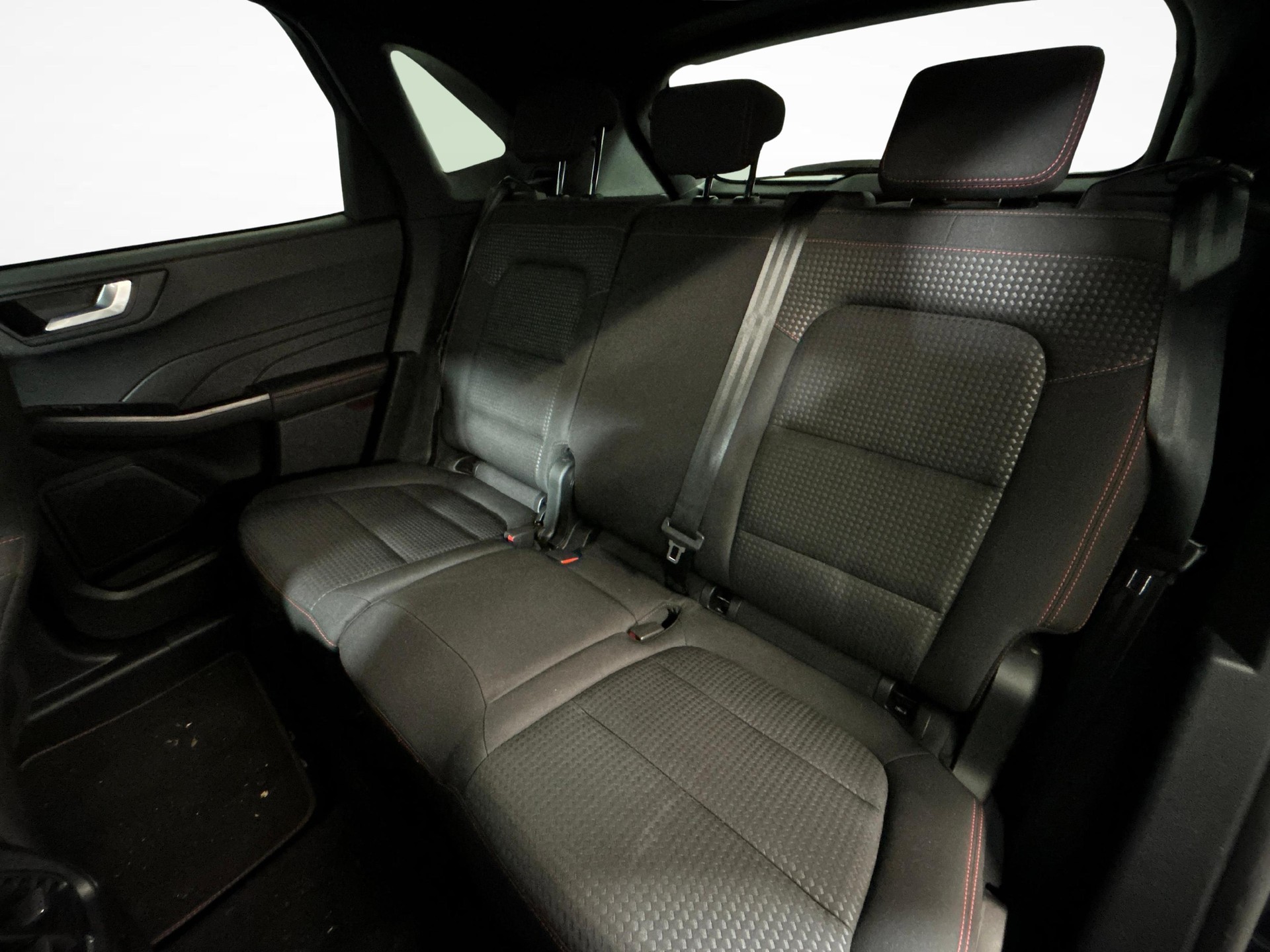 FORD Kuga 2.5 Hybrid ST-Line 4x4-image-3