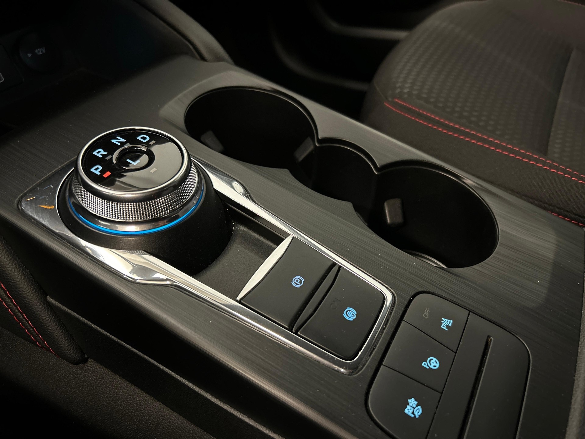FORD Kuga 2.5 Hybrid ST-Line 4x4-image-14