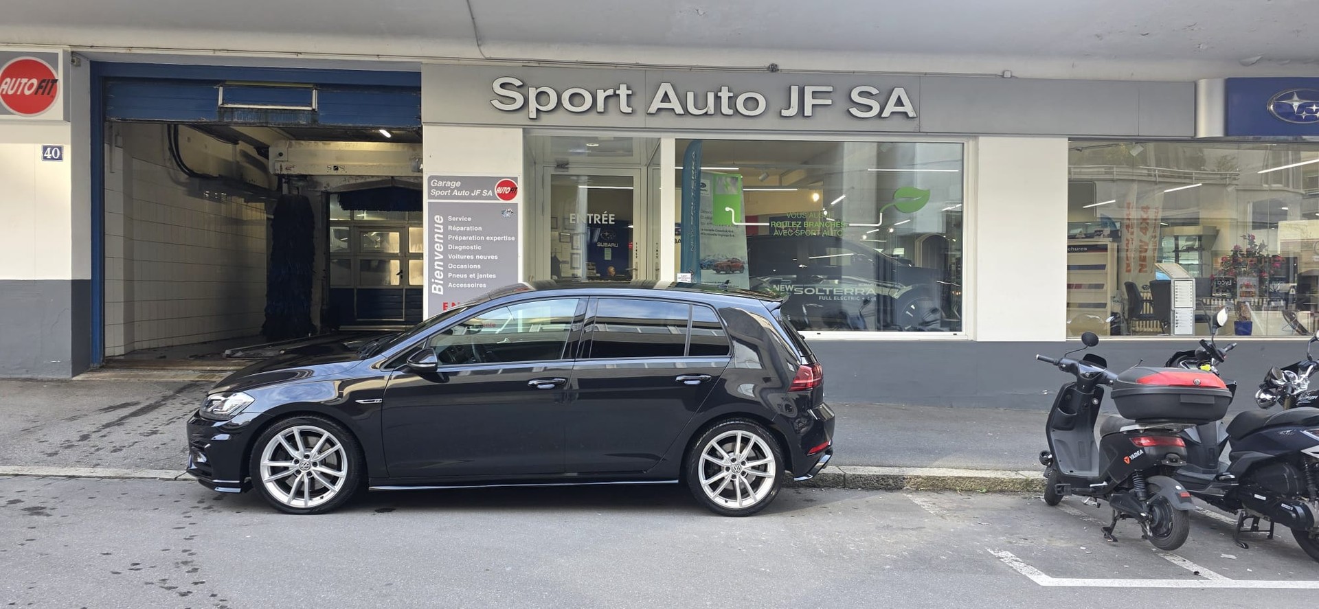 VW Golf 2.0 TSI R 4Motion DSG-image-4