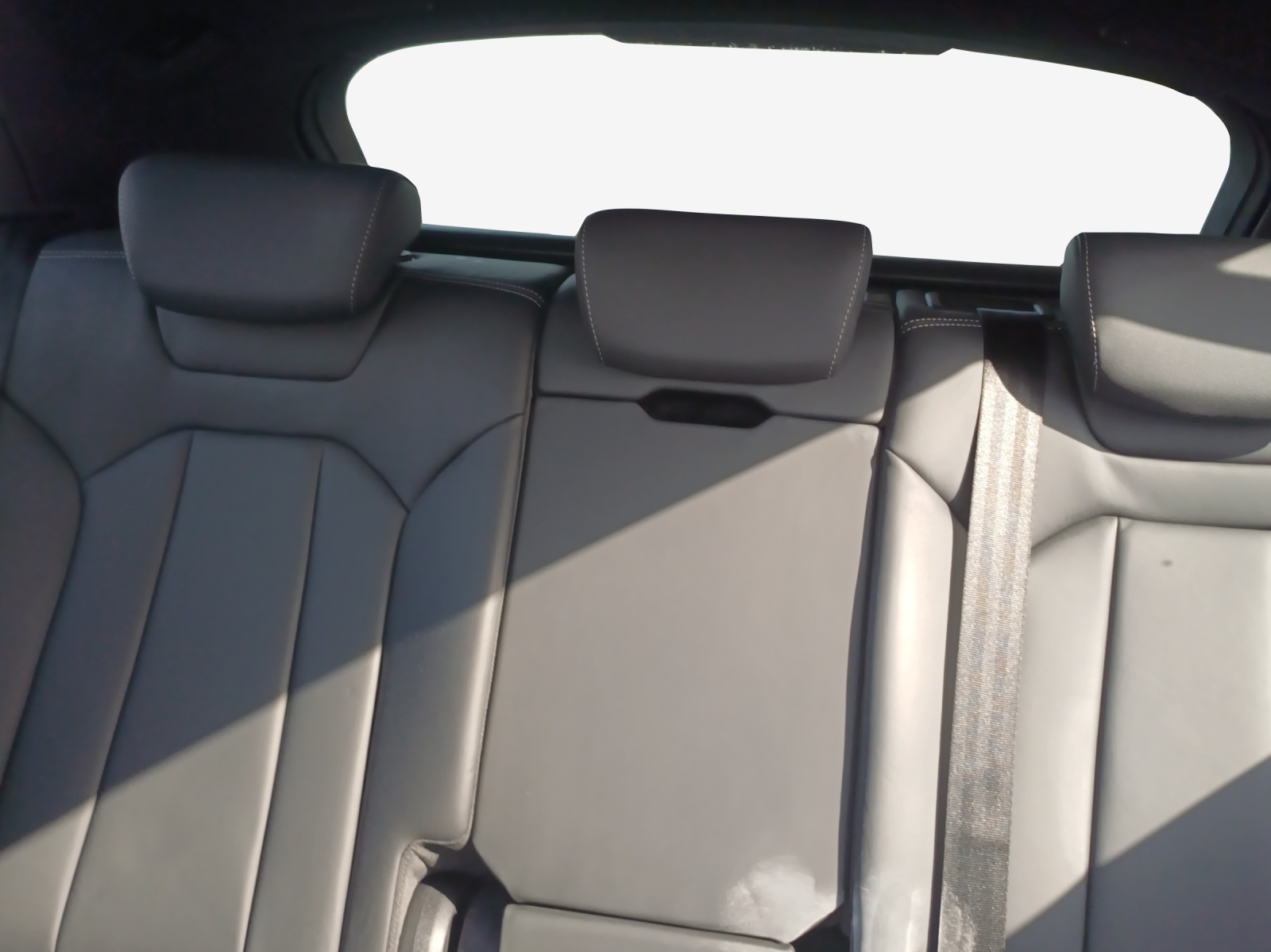 AUDI Q8 55 TFSI e quattro PHEV tiptronic-image-12