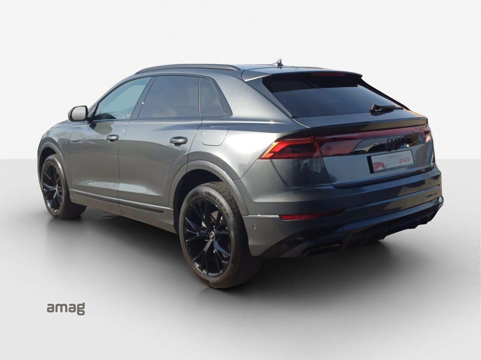 AUDI Q8 55 TFSI e quattro PHEV tiptronic-image-2