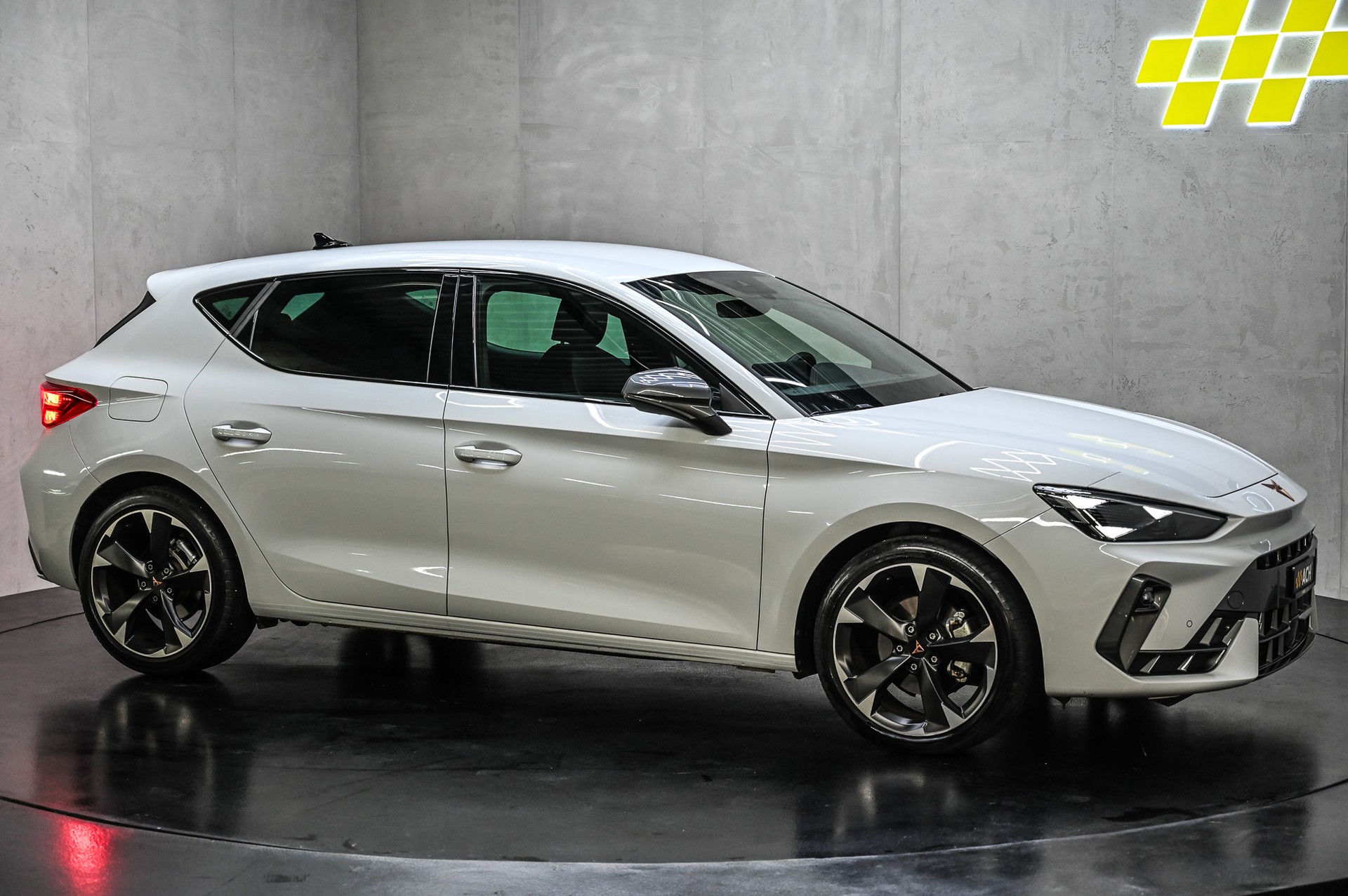 CUPRA Leon 2.0 TDI DSG-image-11