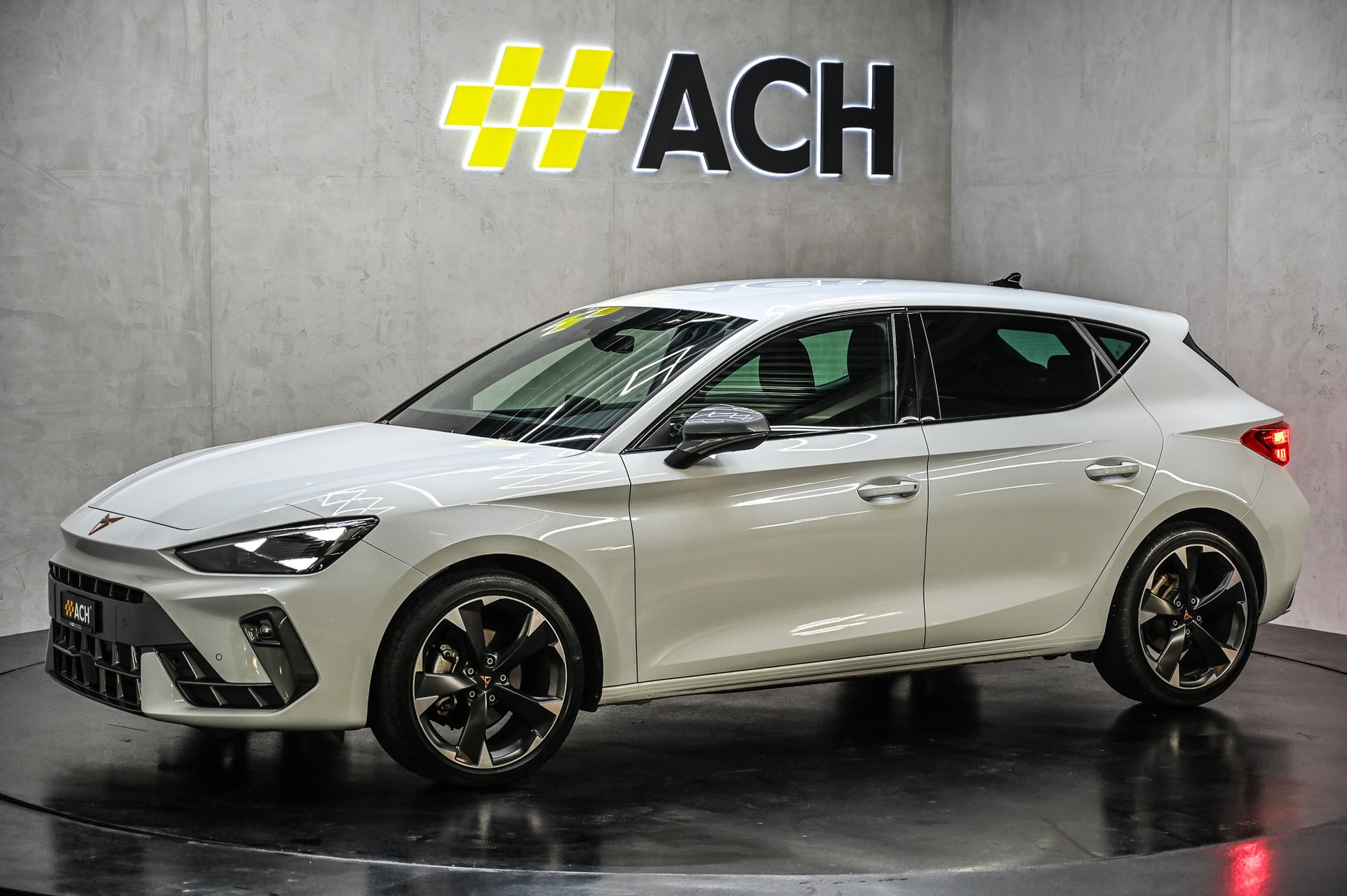 CUPRA Leon 2.0 TDI DSG-image-3