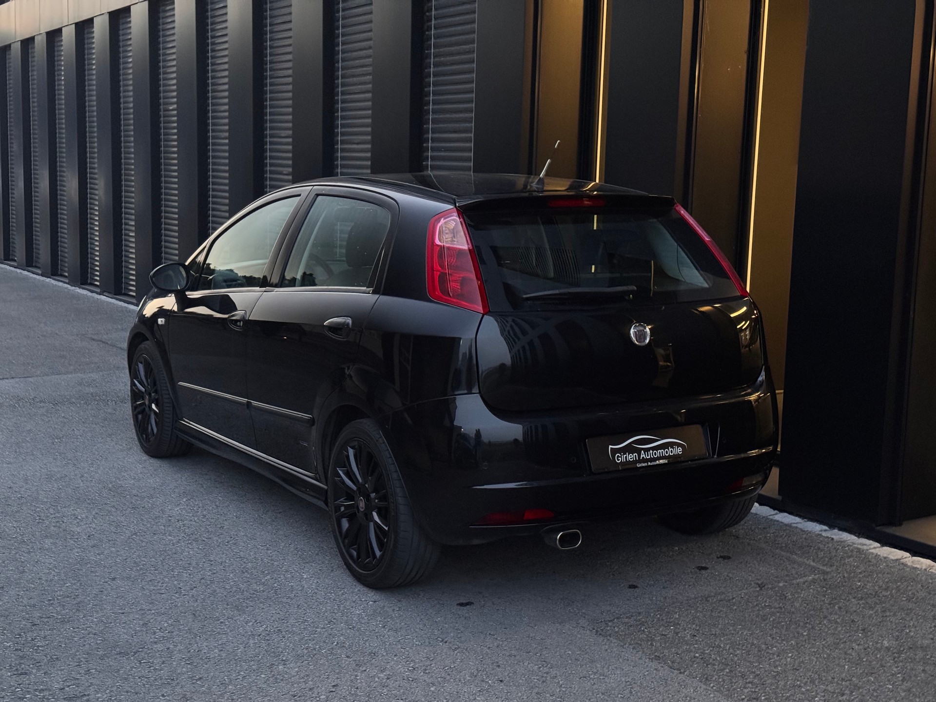 FIAT Punto 1.4 16V Turbo Sport-image-4