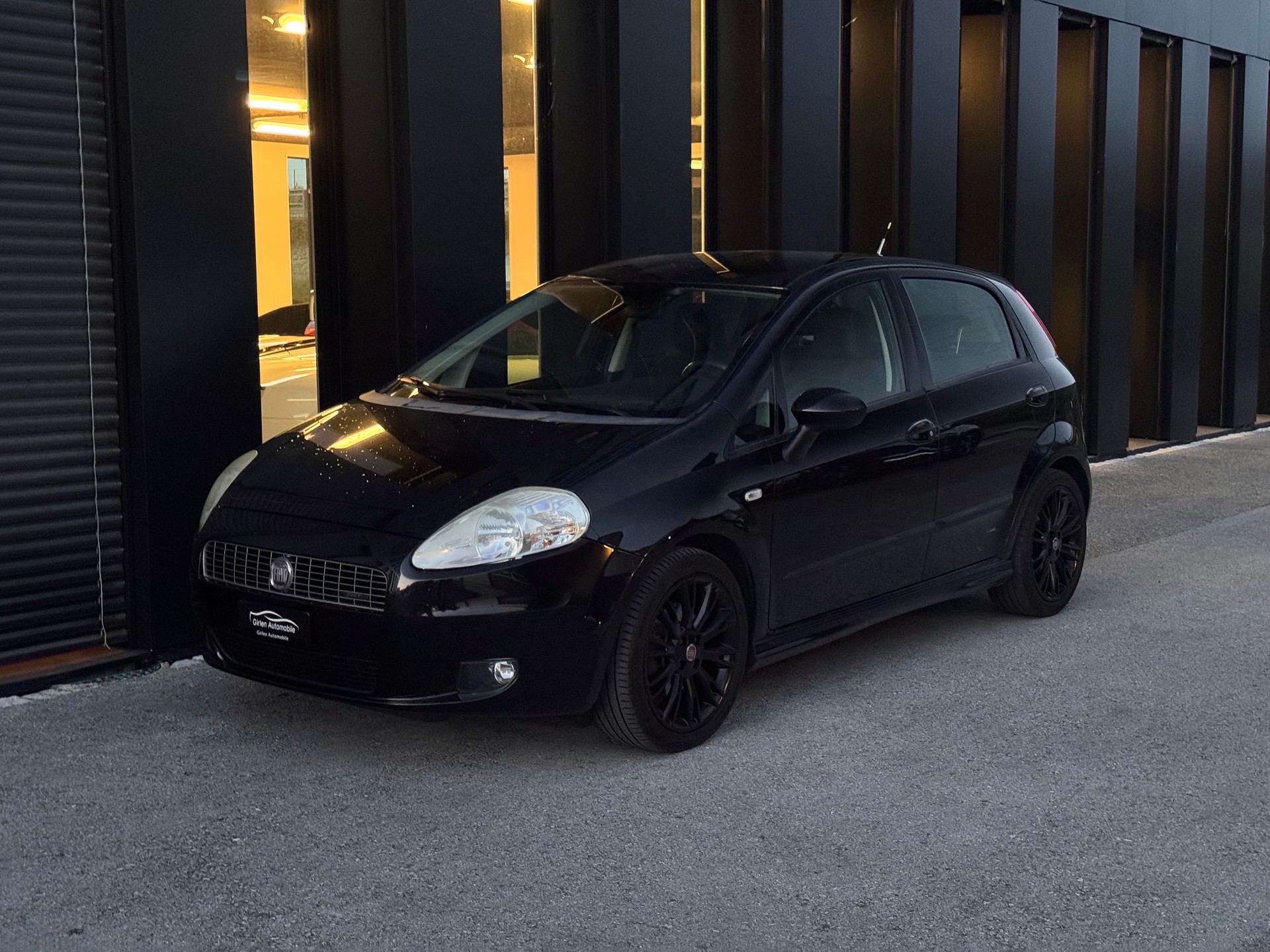 FIAT Punto 1.4 16V Turbo Sport-image-2