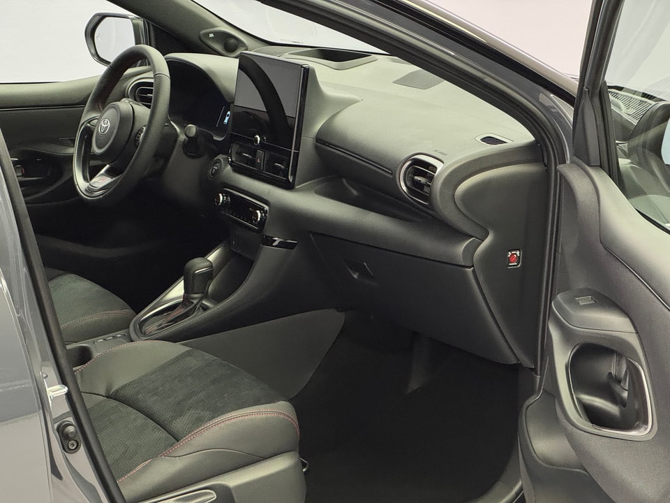 Yaris Hybrid 1.5 GR Sport