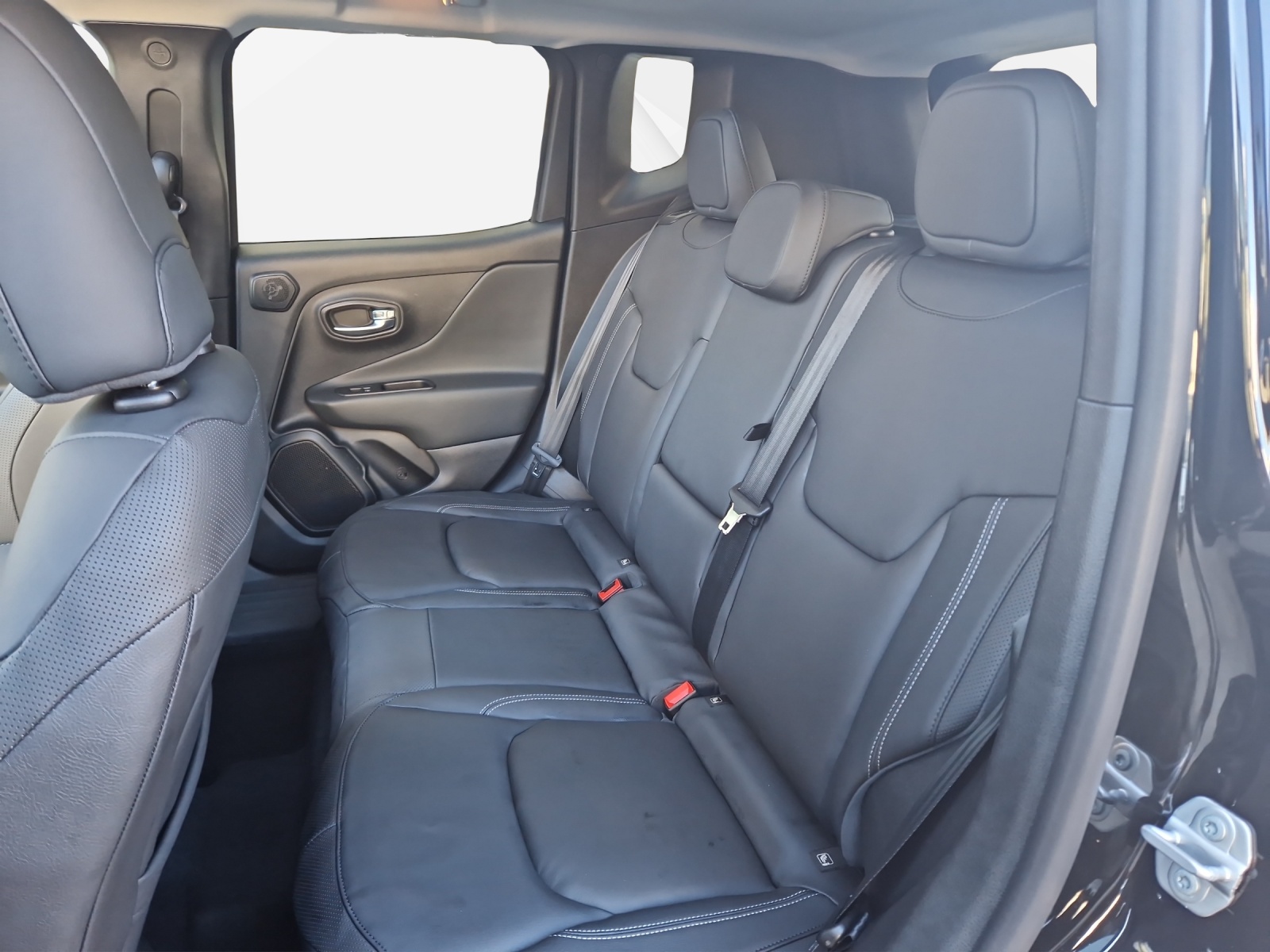 JEEP Renegade 1.5 Turbo S-image-10