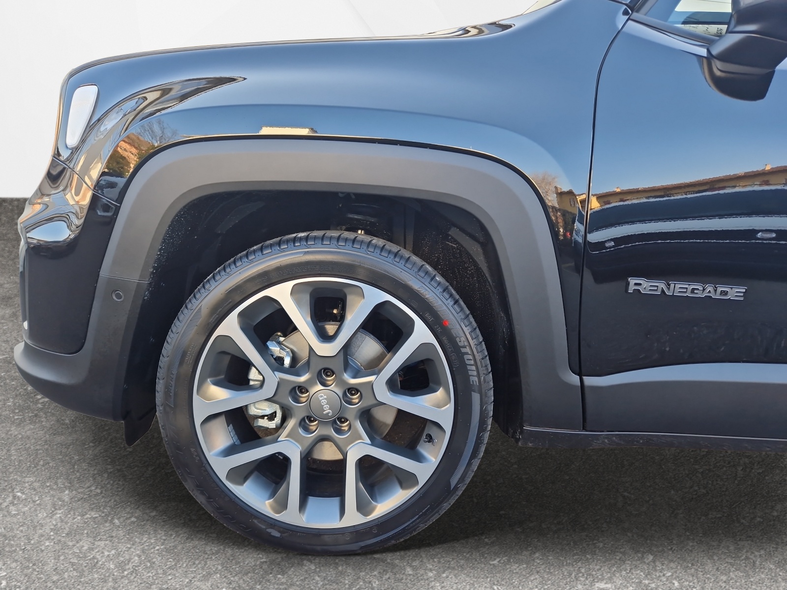 JEEP Renegade 1.5 Turbo S-image-11