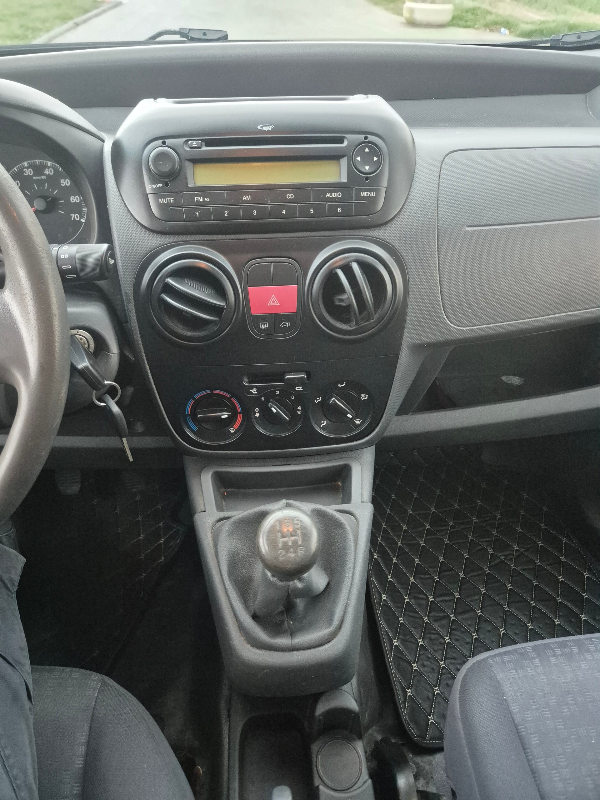 CITROEN Nemo 1.4i-image-13