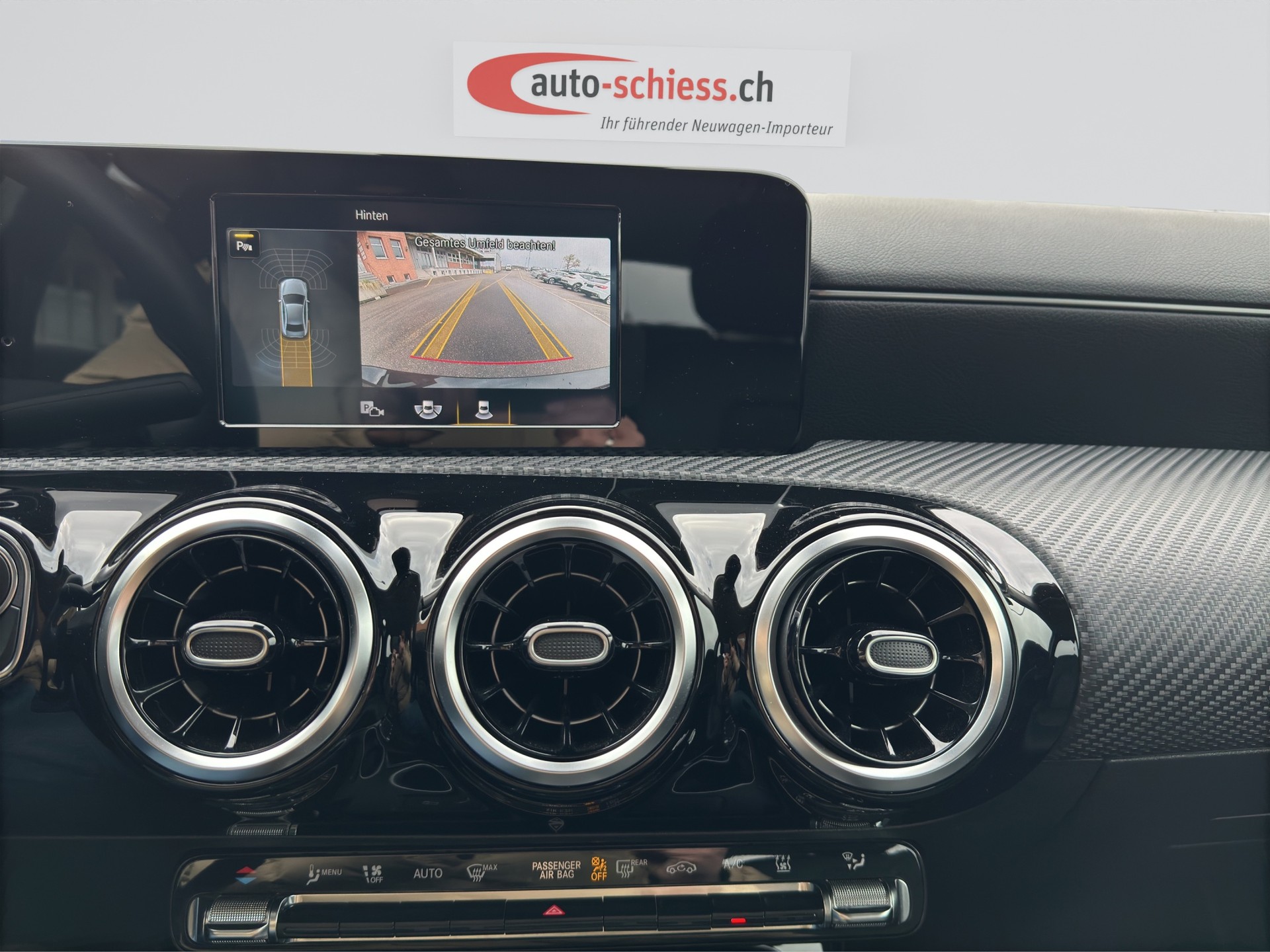MERCEDES-BENZ A 250e Style 8G-DCT-image-12