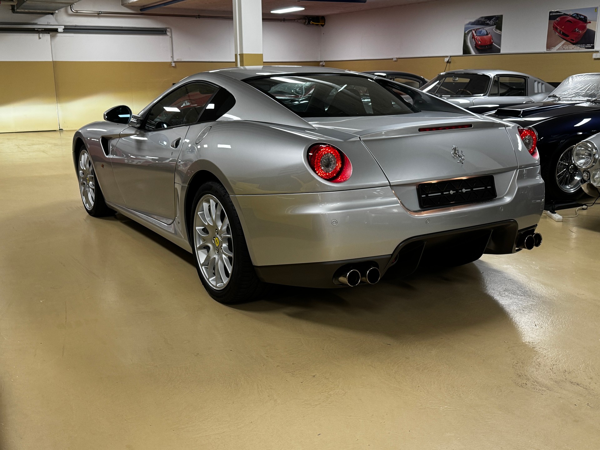 FERRARI 599 GTB-showroom-element-1
