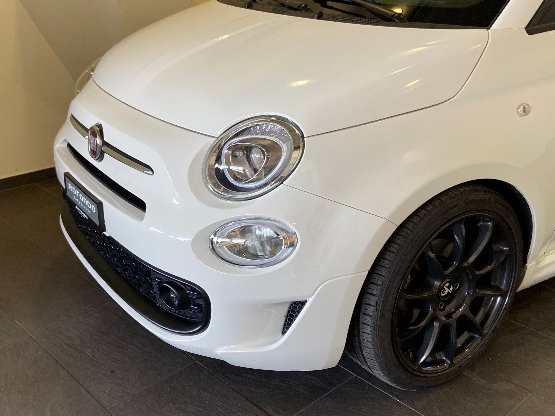 FIAT 500C 1.0 N3 MildHybrid Rockstar-image-3