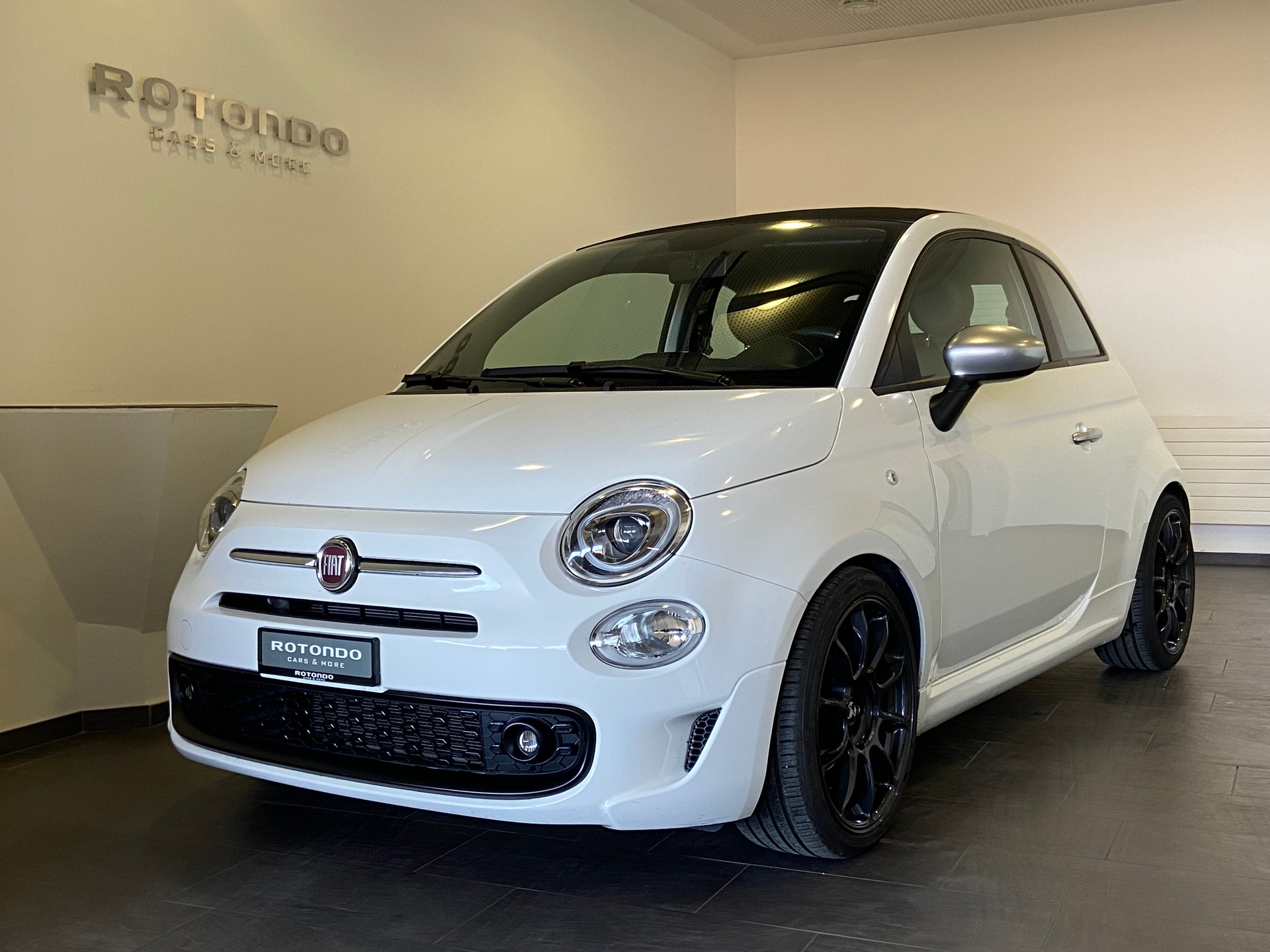 FIAT 500C 1.0 N3 MildHybrid Rockstar-image-0