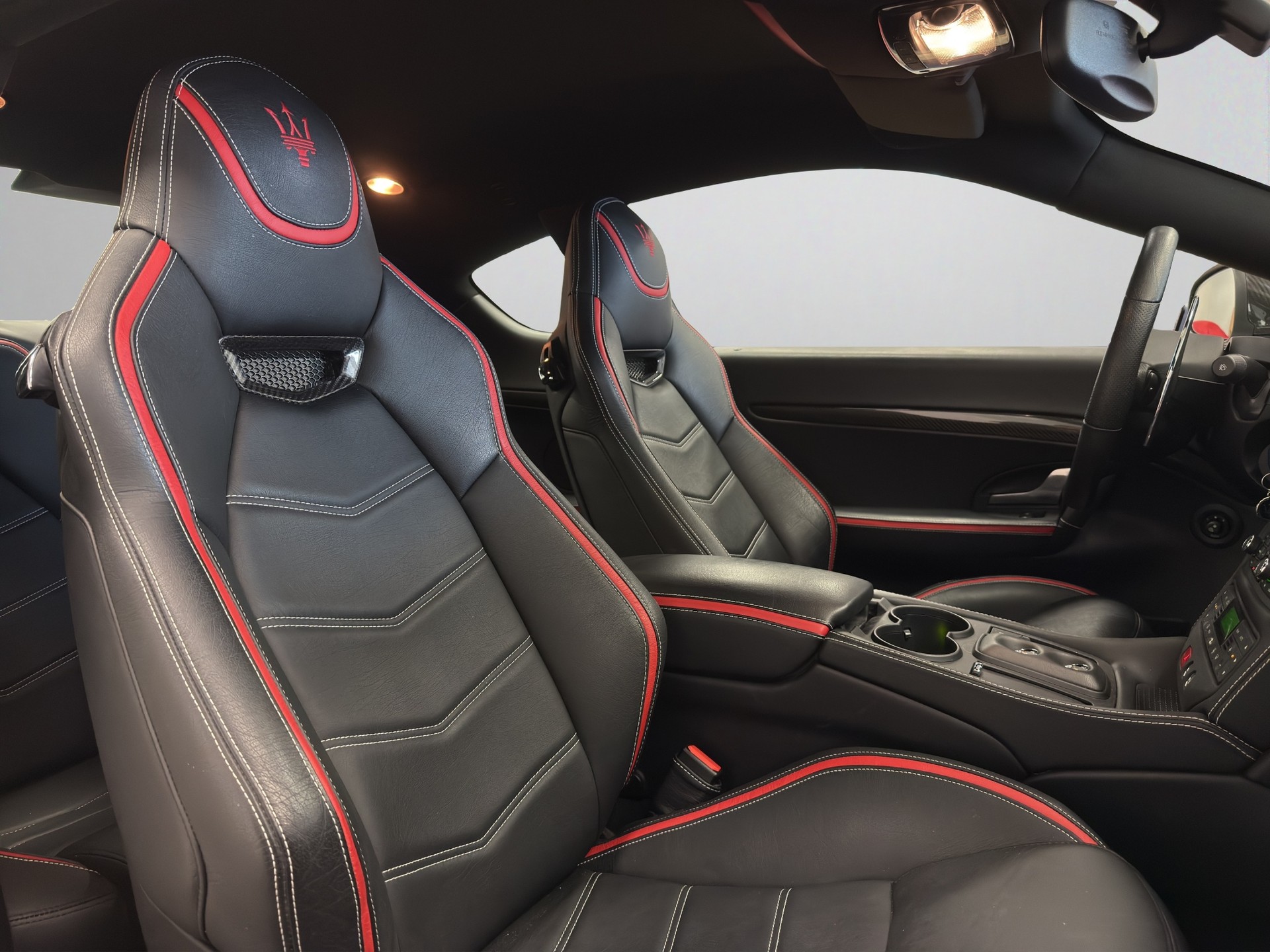 MASERATI GranTurismo MC Stradale Centenial Edition-image-8