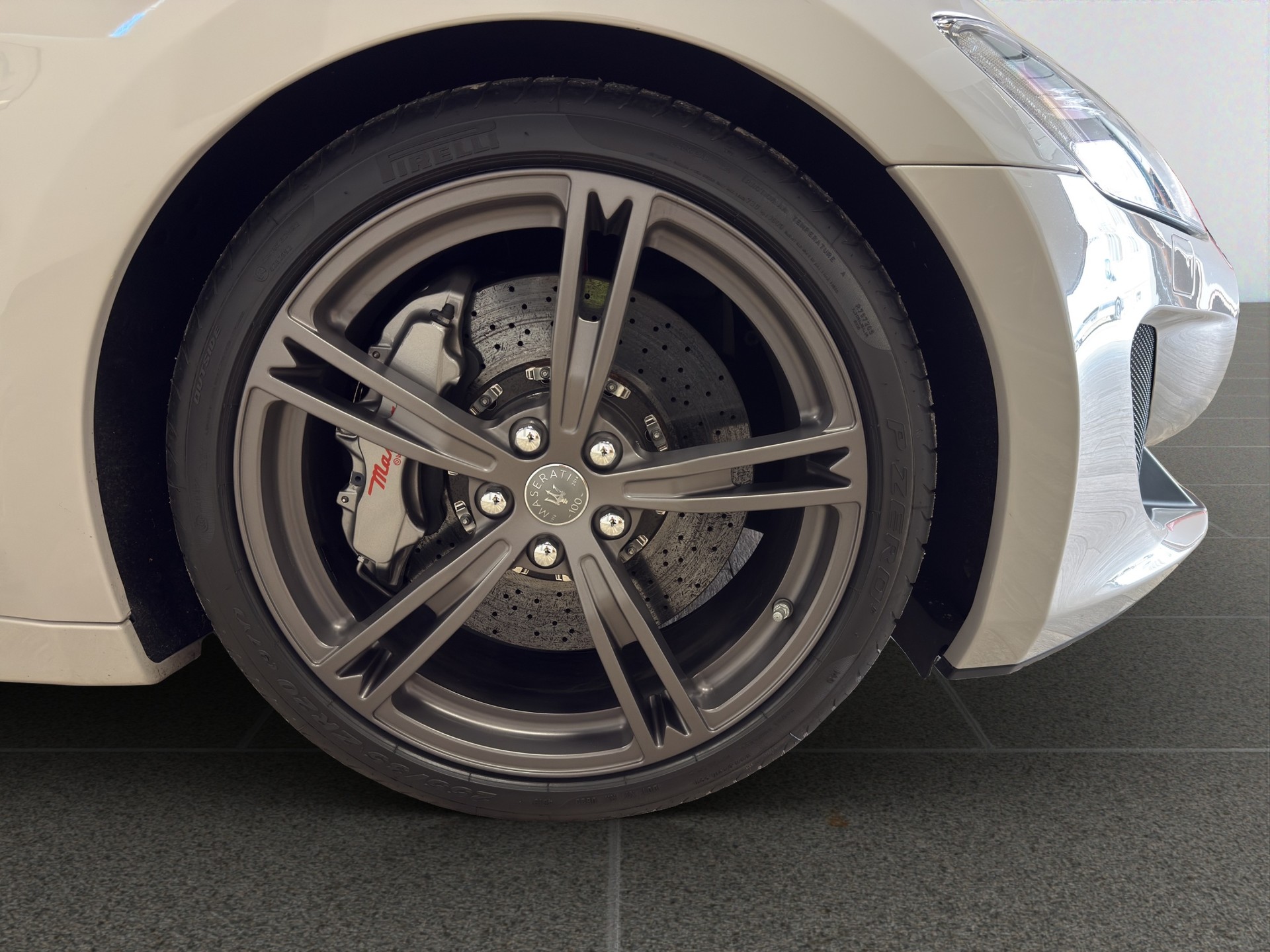 MASERATI GranTurismo MC Stradale Centenial Edition-image-7