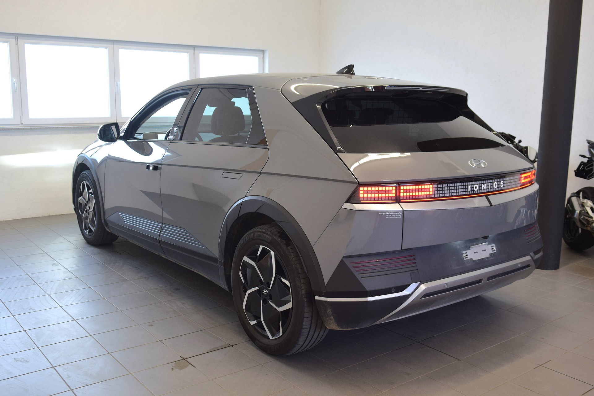 HYUNDAI Ioniq 5 77kWh Amplia 2WD-image-6