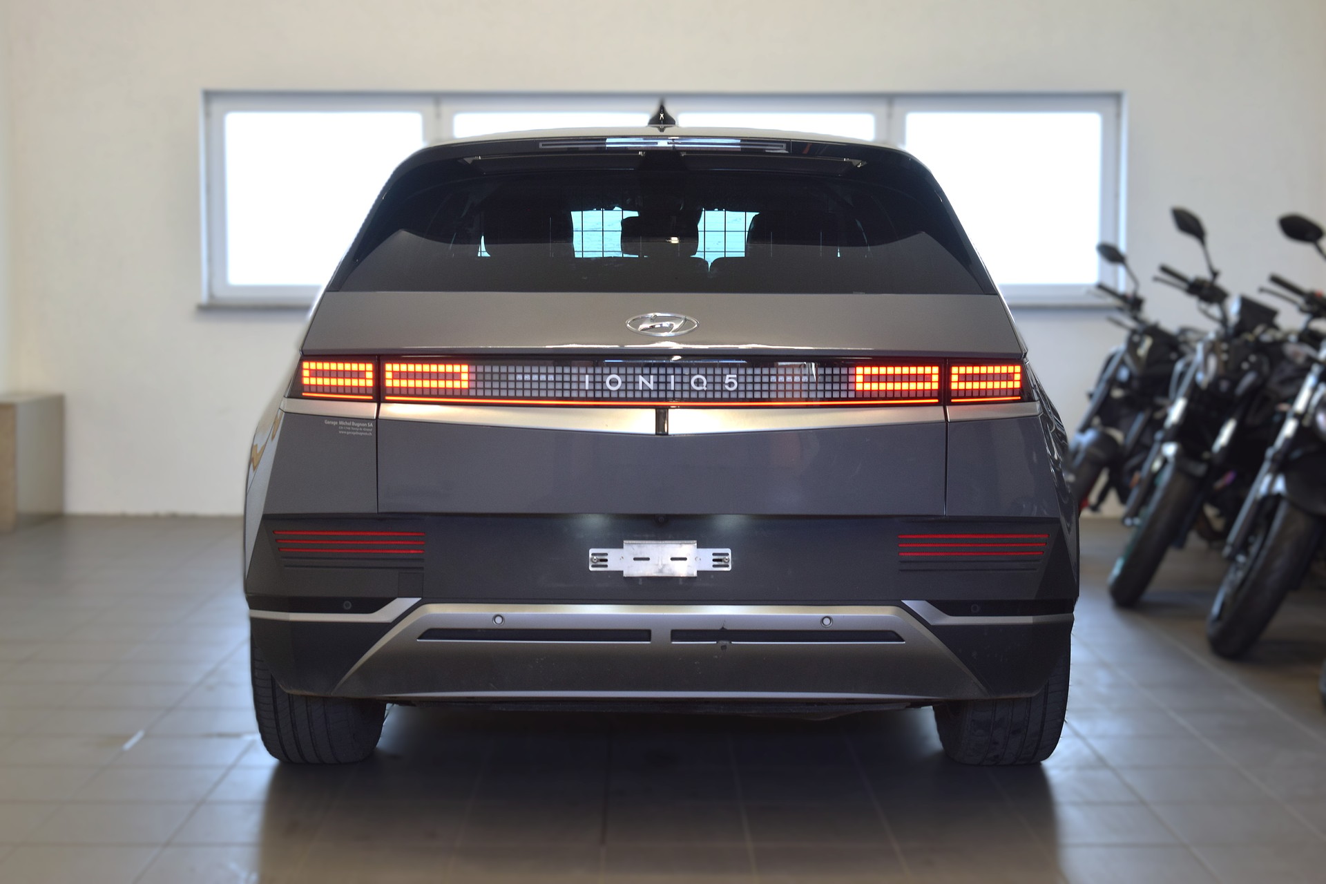 HYUNDAI Ioniq 5 77kWh Amplia 2WD-image-4