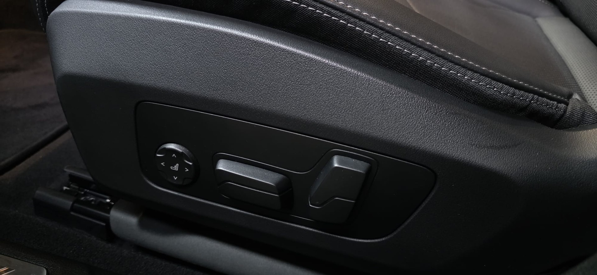 BMW M235i Gran Coupé xDrive M Sport Pro Steptronic *360°Kamera*HeadUpDisplay*Elektrische Sitze*-image-24